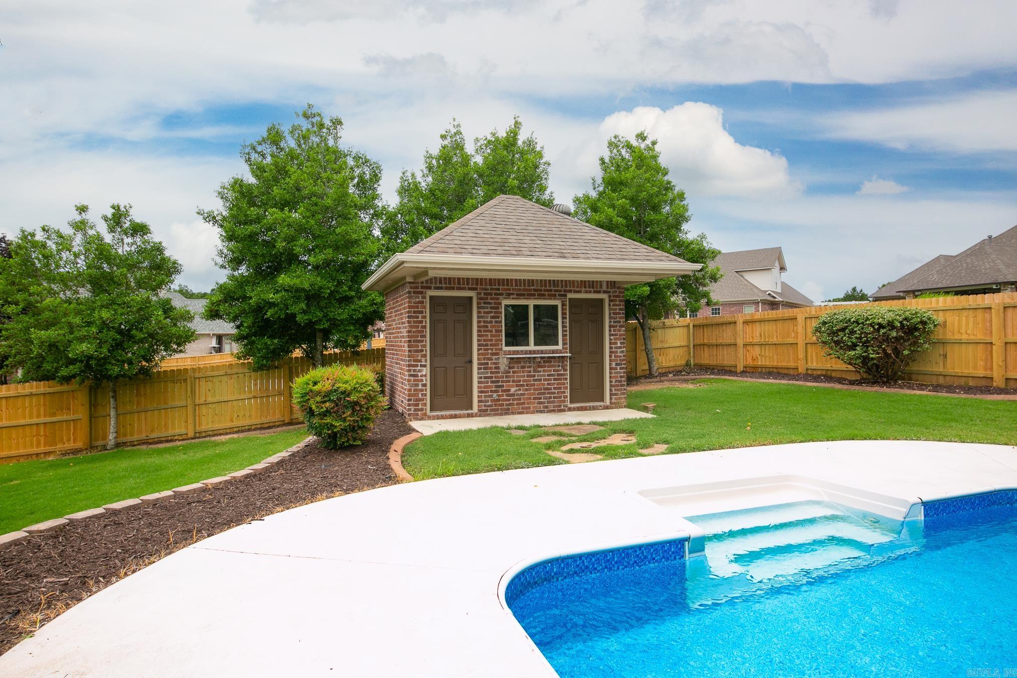 STONE RIDGE AT CYPRESS CREEK - Residential
