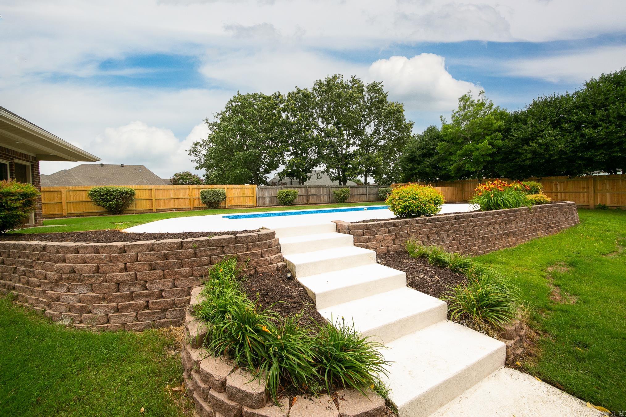 STONE RIDGE AT CYPRESS CREEK - Residential