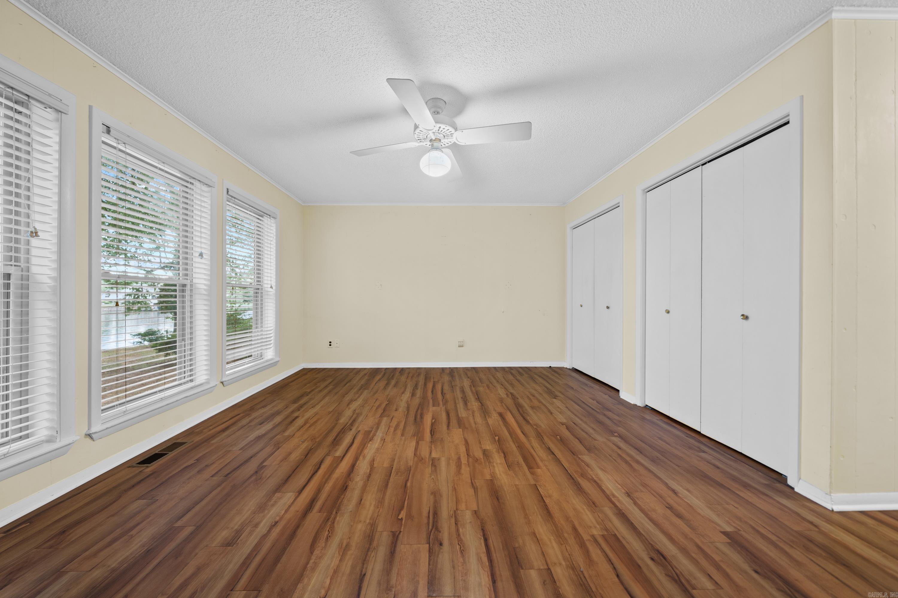 PARK SHORES - Residential