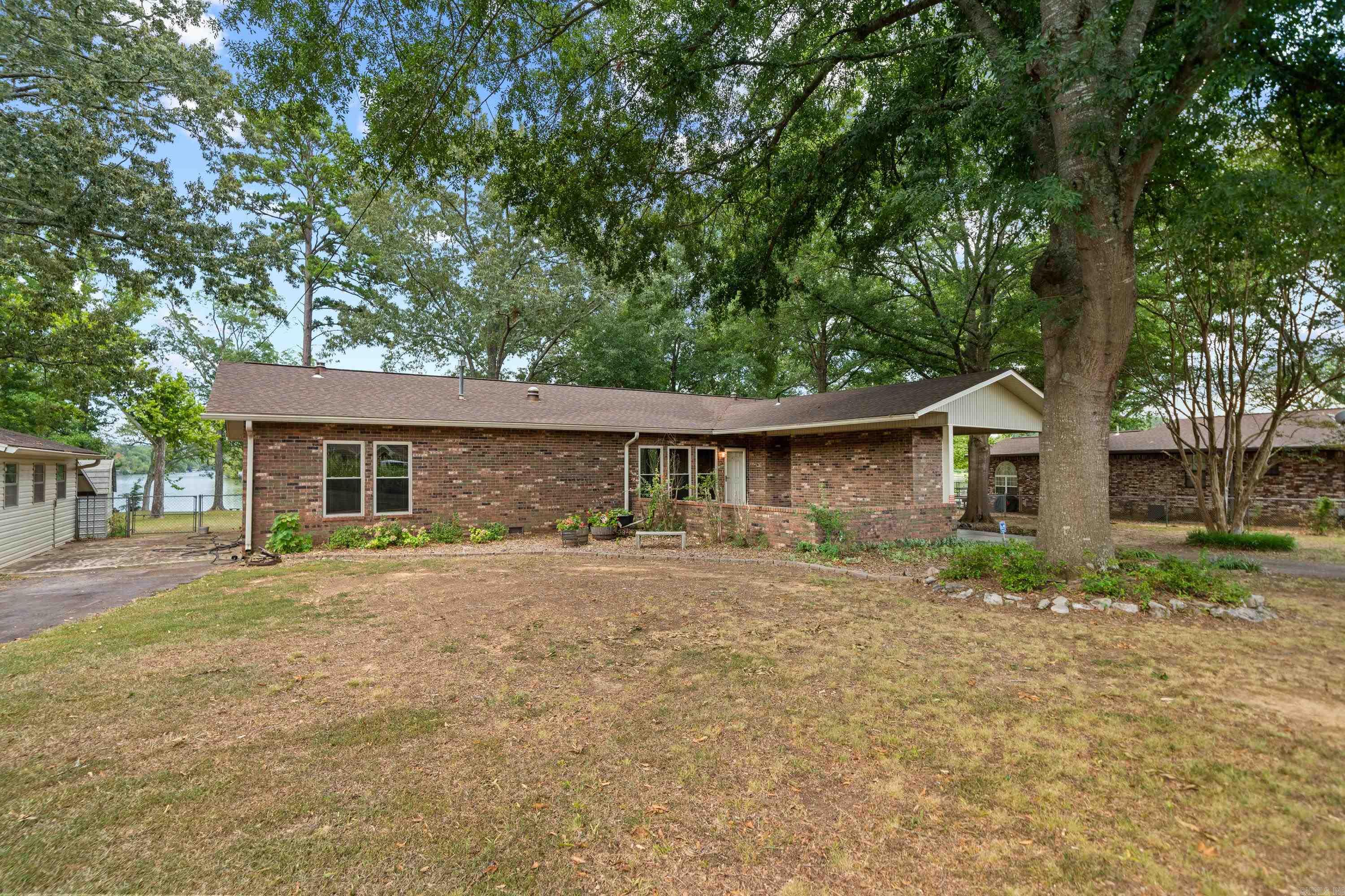 PARK SHORES - Residential