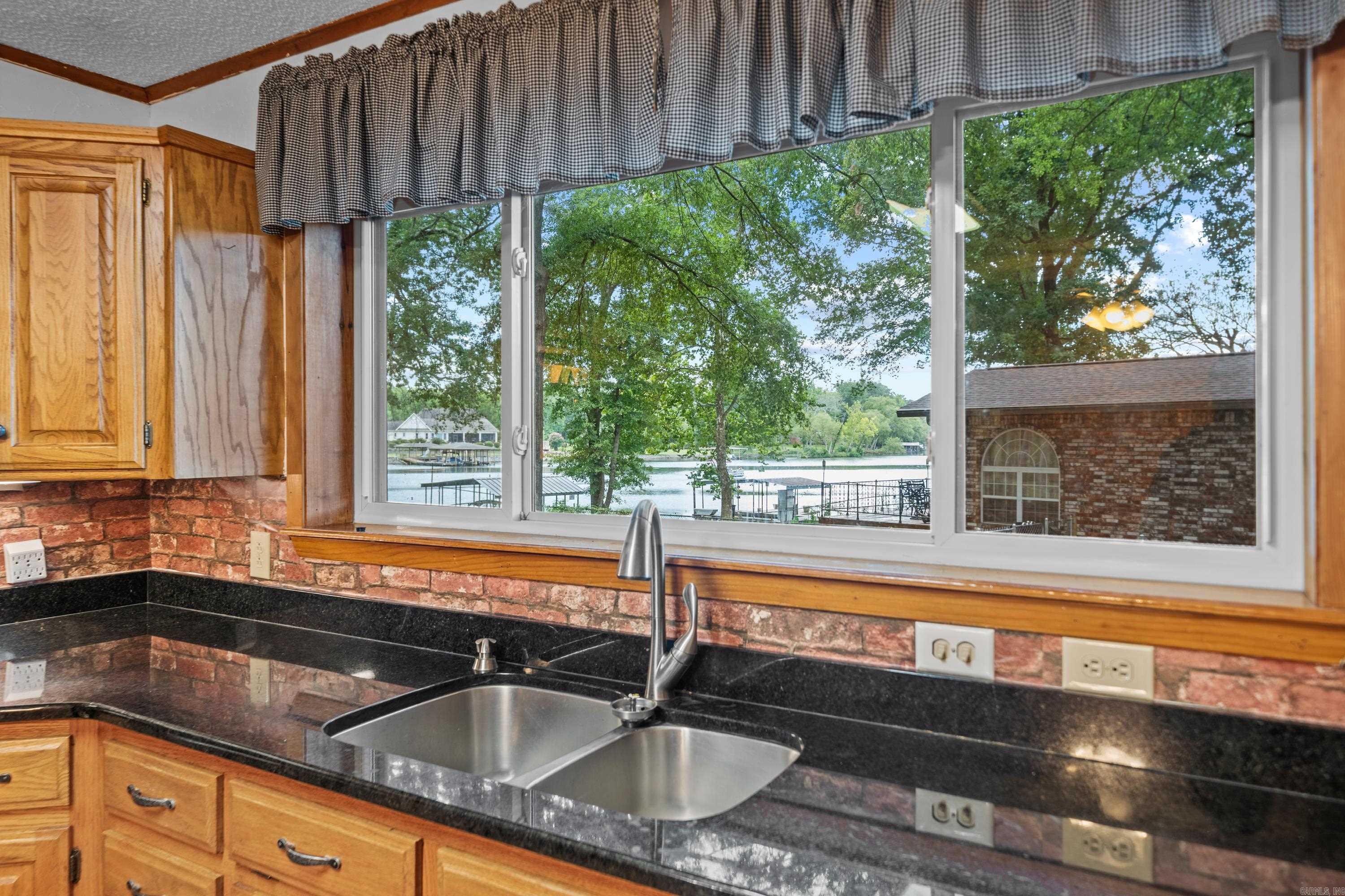 PARK SHORES - Residential