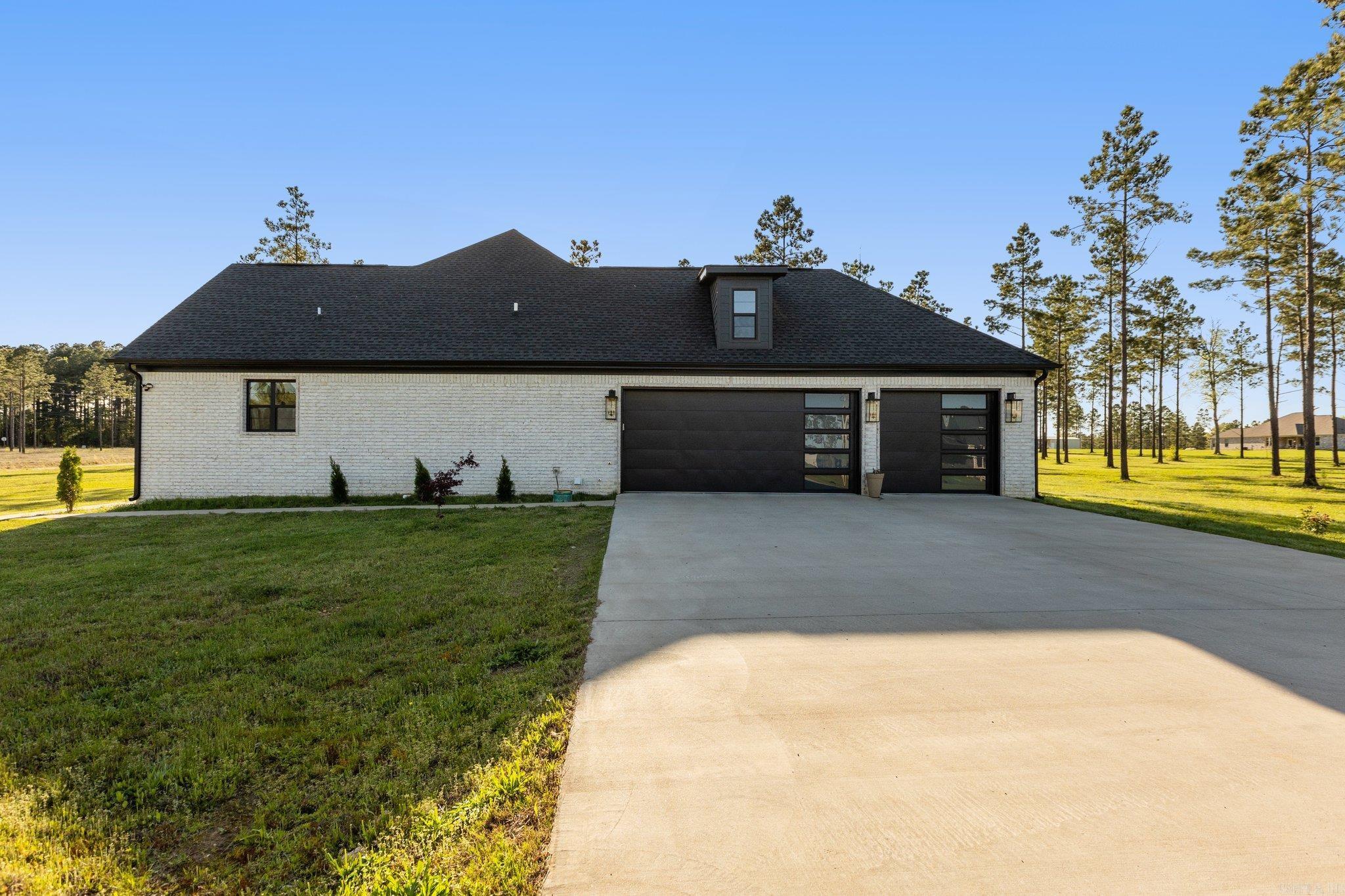 EAGLE RIDGE ESTATES - Residential