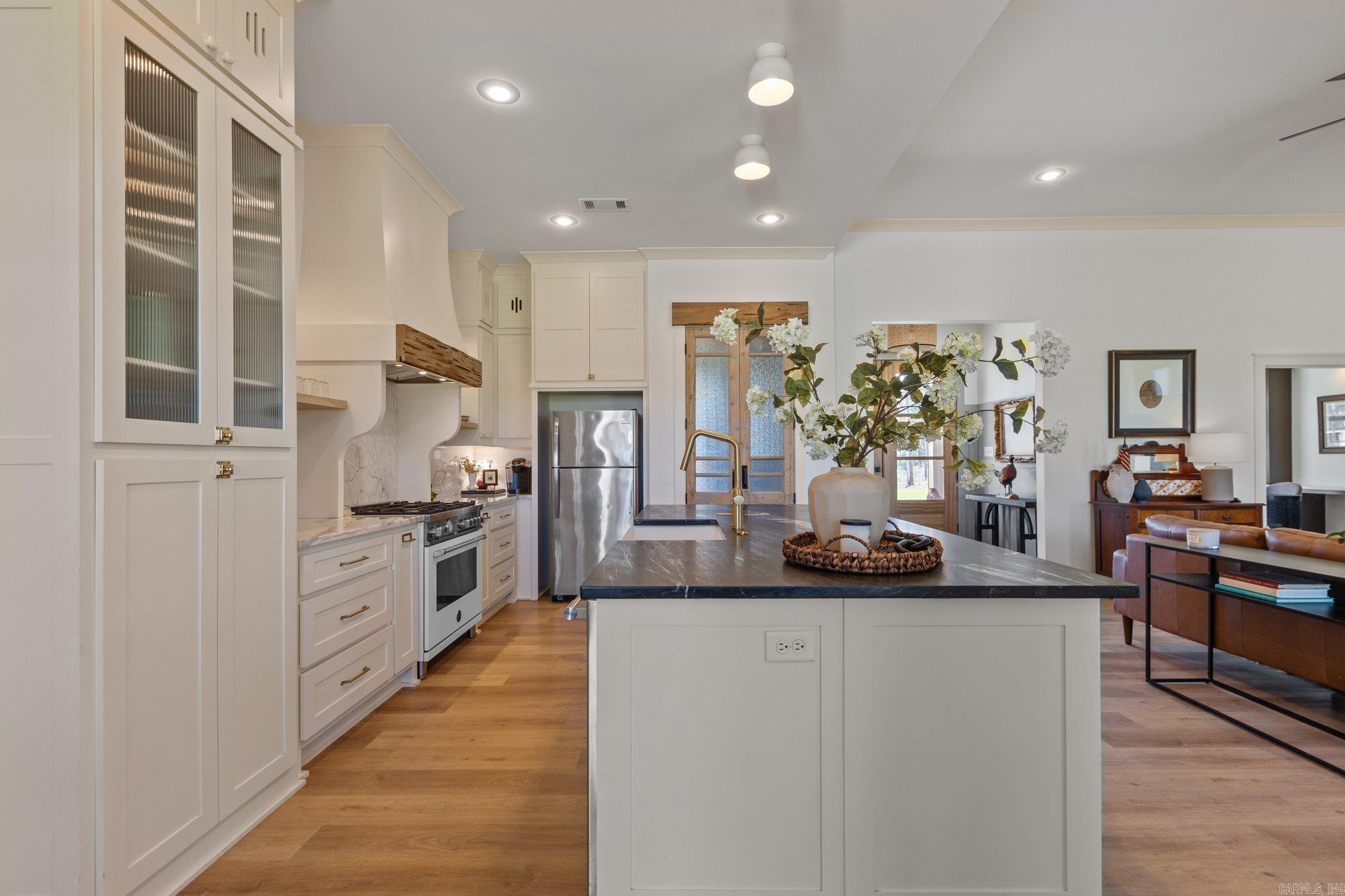 EAGLE RIDGE ESTATES - Residential