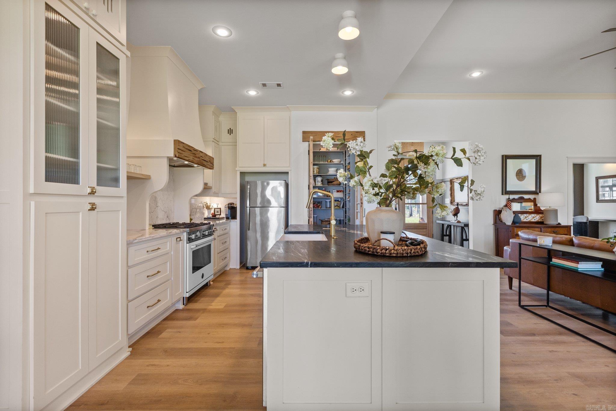 EAGLE RIDGE ESTATES - Residential