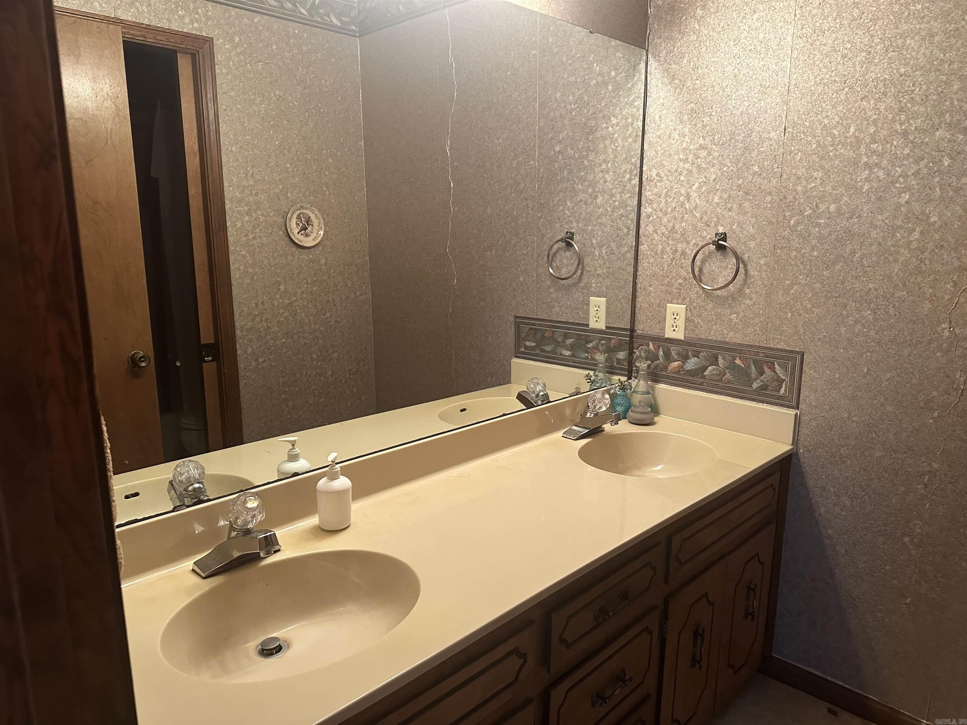 Shadow Oak - Residential