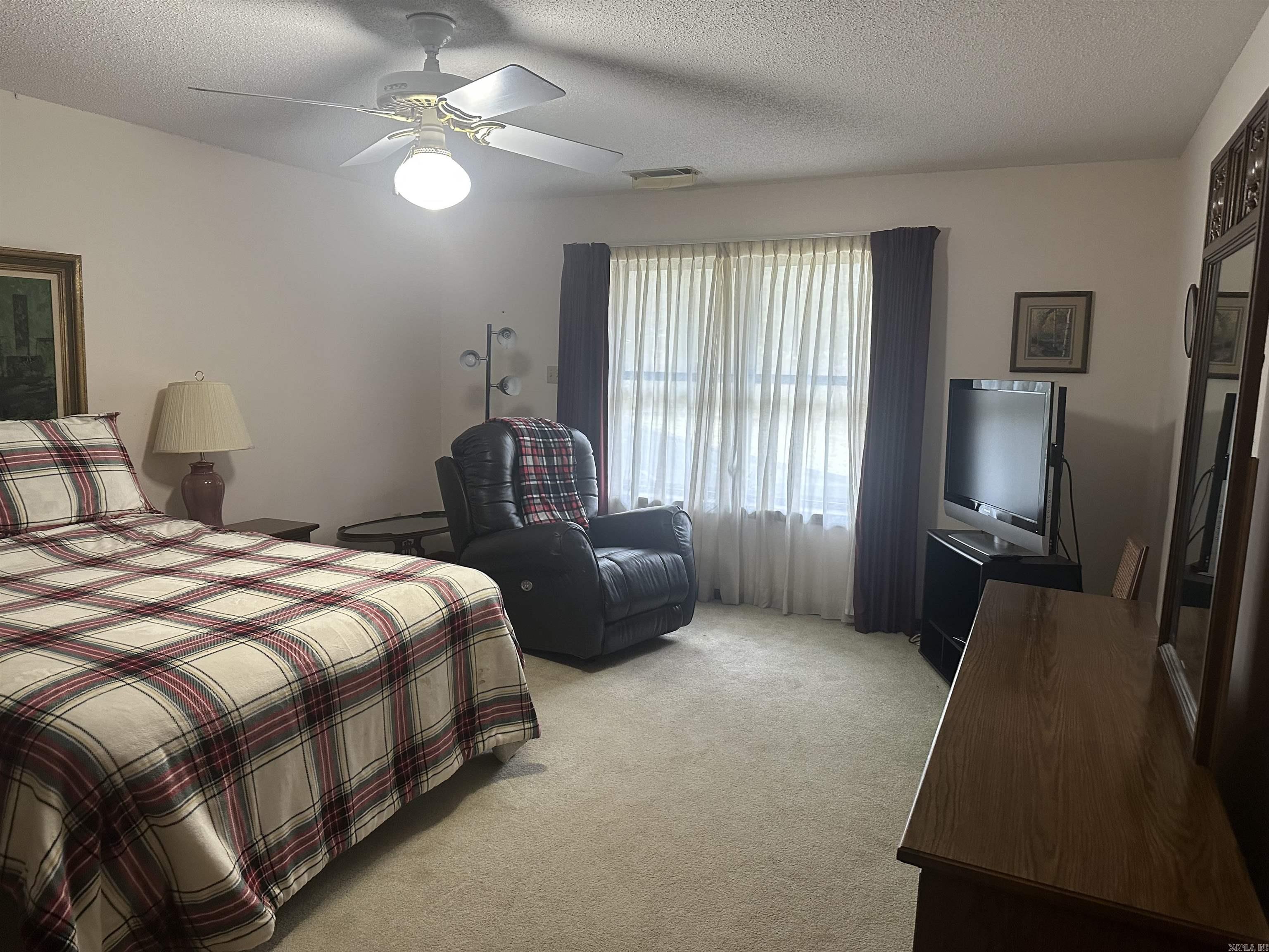 Shadow Oak - Residential