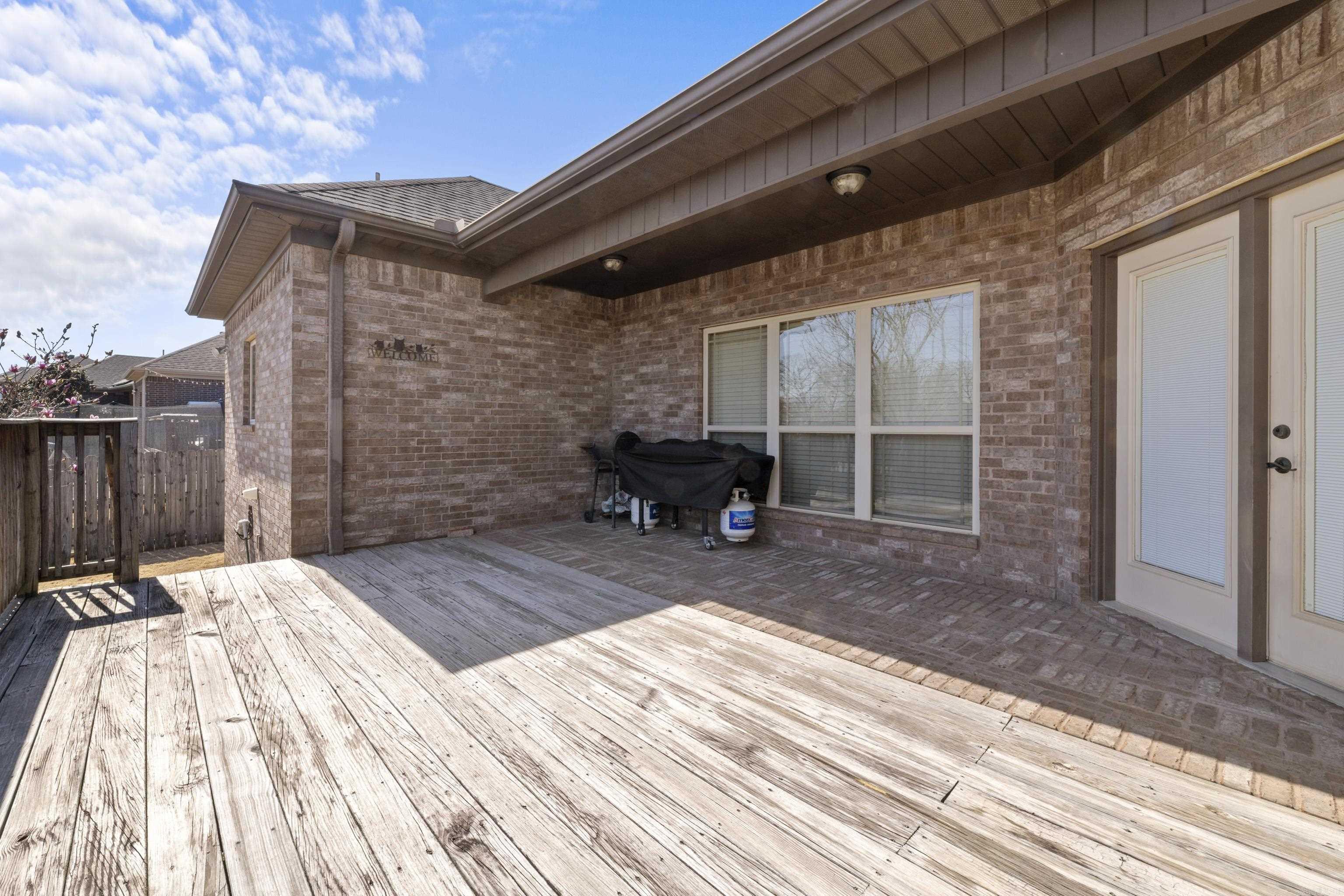 BASE MEADOWS ADDN - Residential