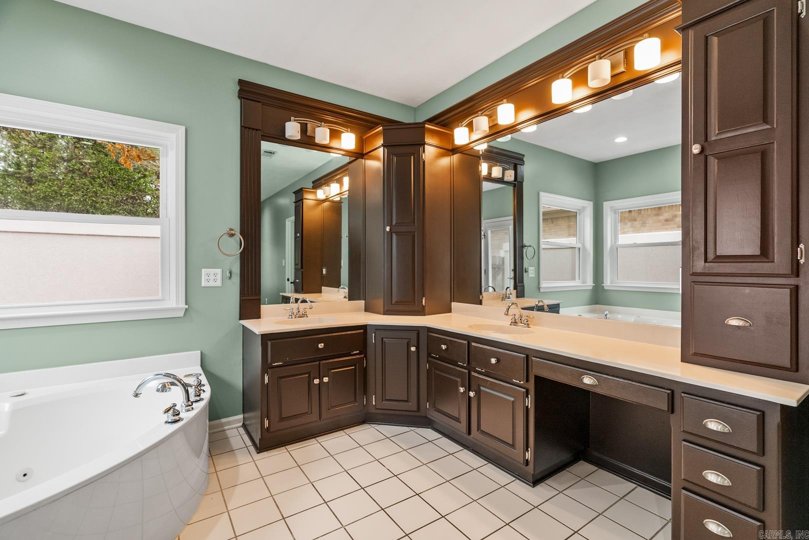 MASTERS PLACE ADDN - Residential