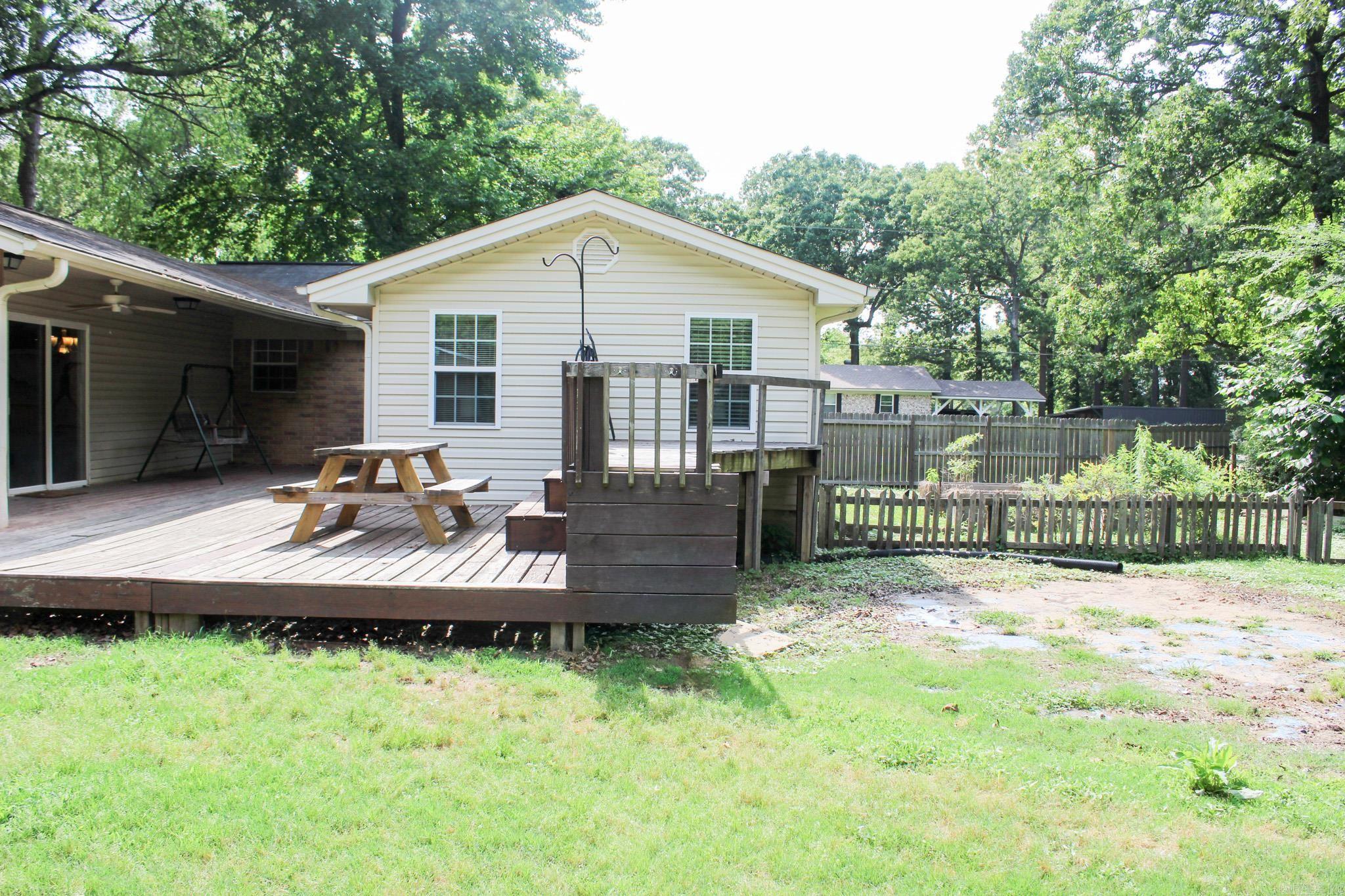 PAUL'S SUBD - Residential