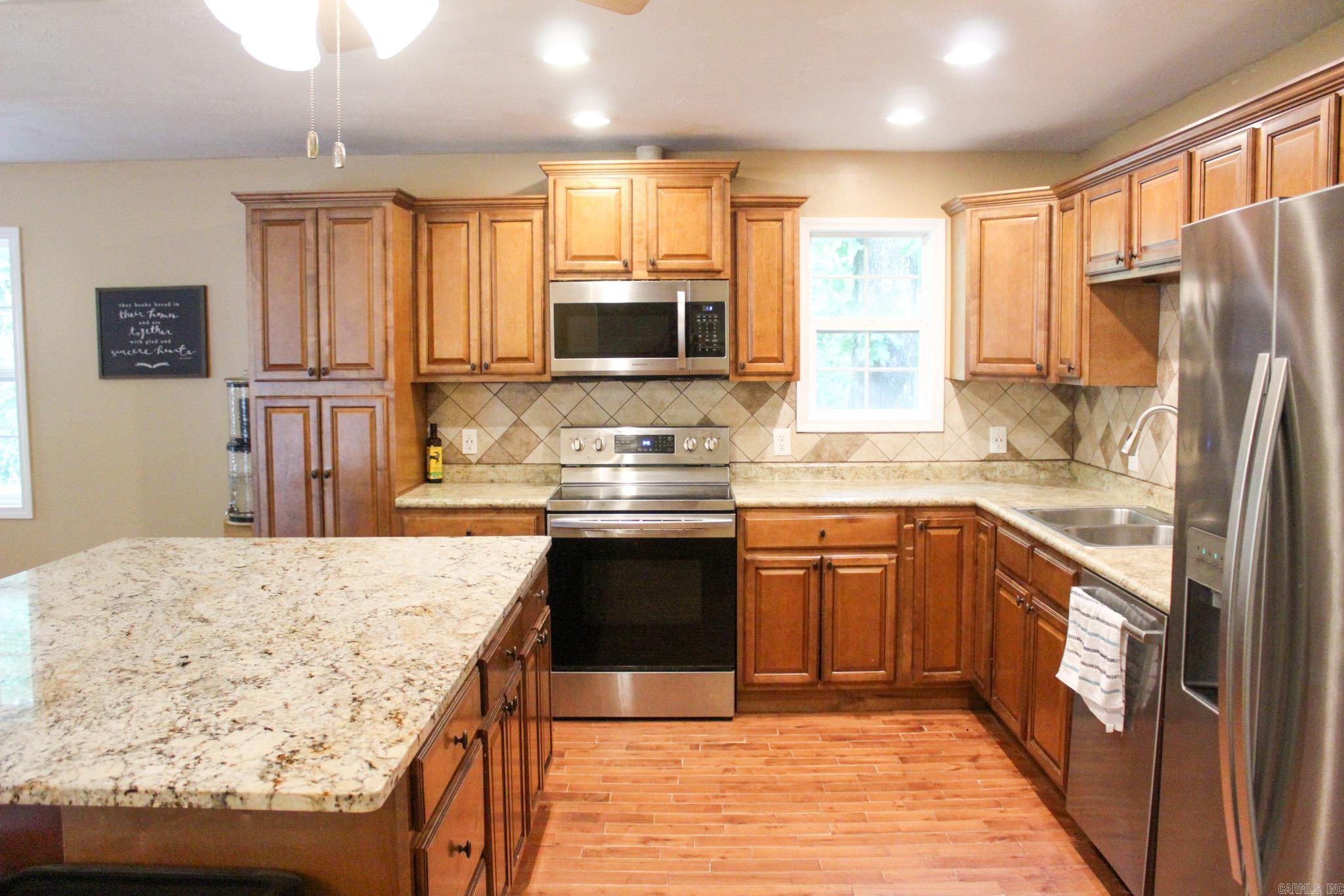 PAUL'S SUBD - Residential