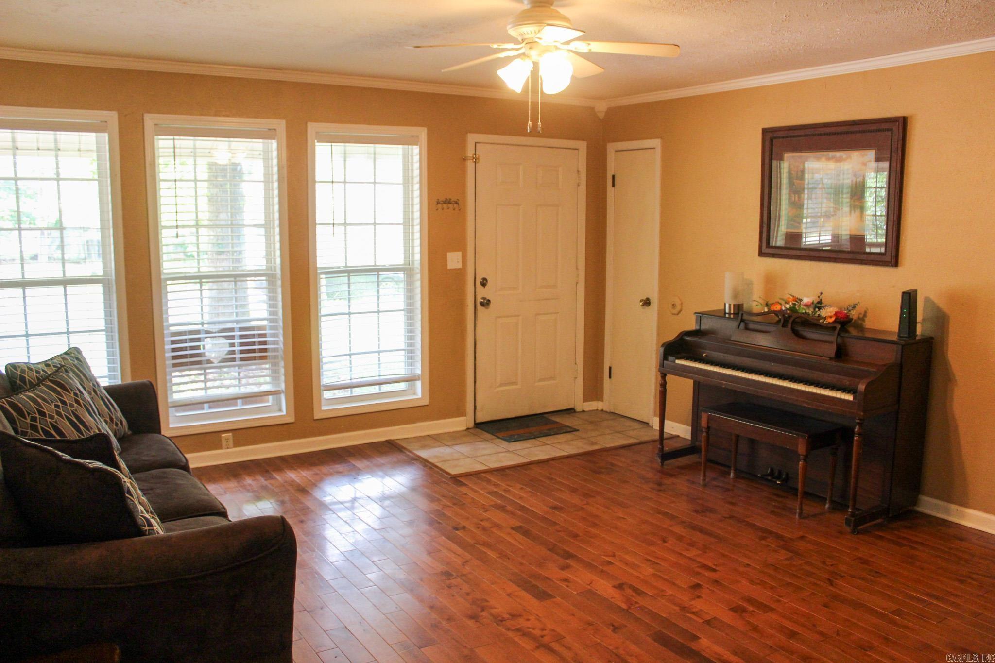 PAUL'S SUBD - Residential