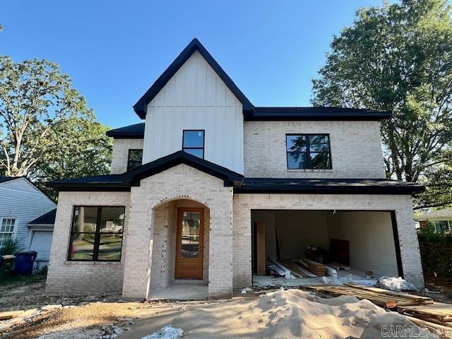Quality built new construction home on a level lot. Open floorplan with large island and eat-in breakfast area and dining area. Guest bedroom or office downstairs with a full bath. Upstairs features a spacious primary suite with large walk-in closet. 2 Guest bedrooms with walk in closets share a hallway bath with double vanity. Laundry room up. 10' ceilings down plus 9' ceilings upstairs. Oversized 2 car garage. Large covered patio with outdoor fireplace.