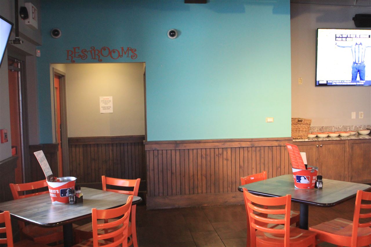 VICORP REPLAT OF VILLAGE INN R - Commercial Sale