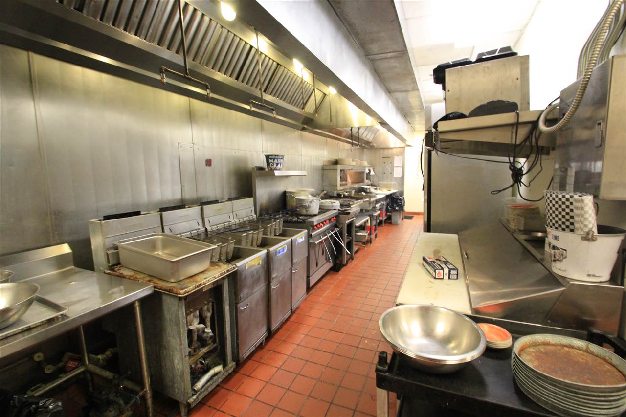 VICORP REPLAT OF VILLAGE INN R - Commercial Sale