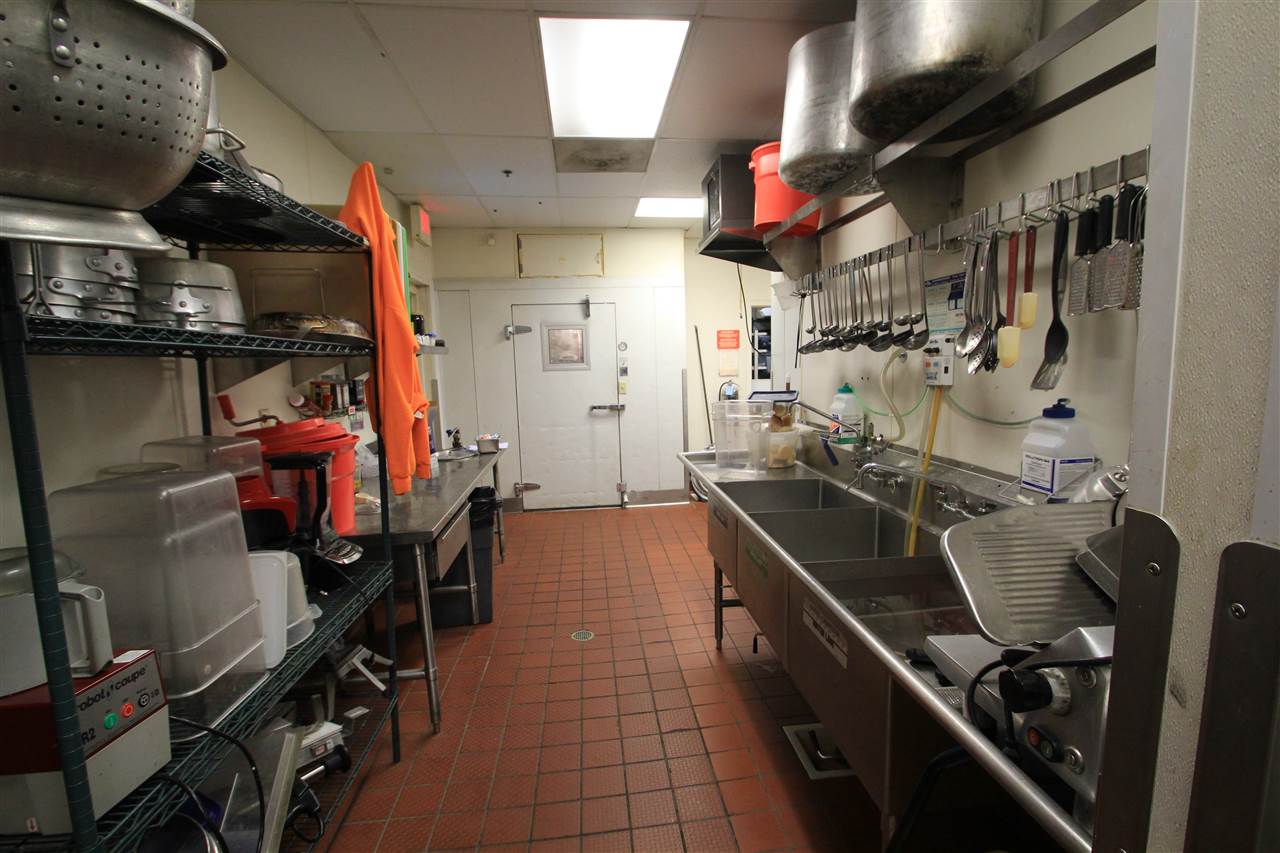 VICORP REPLAT OF VILLAGE INN R - Commercial Sale