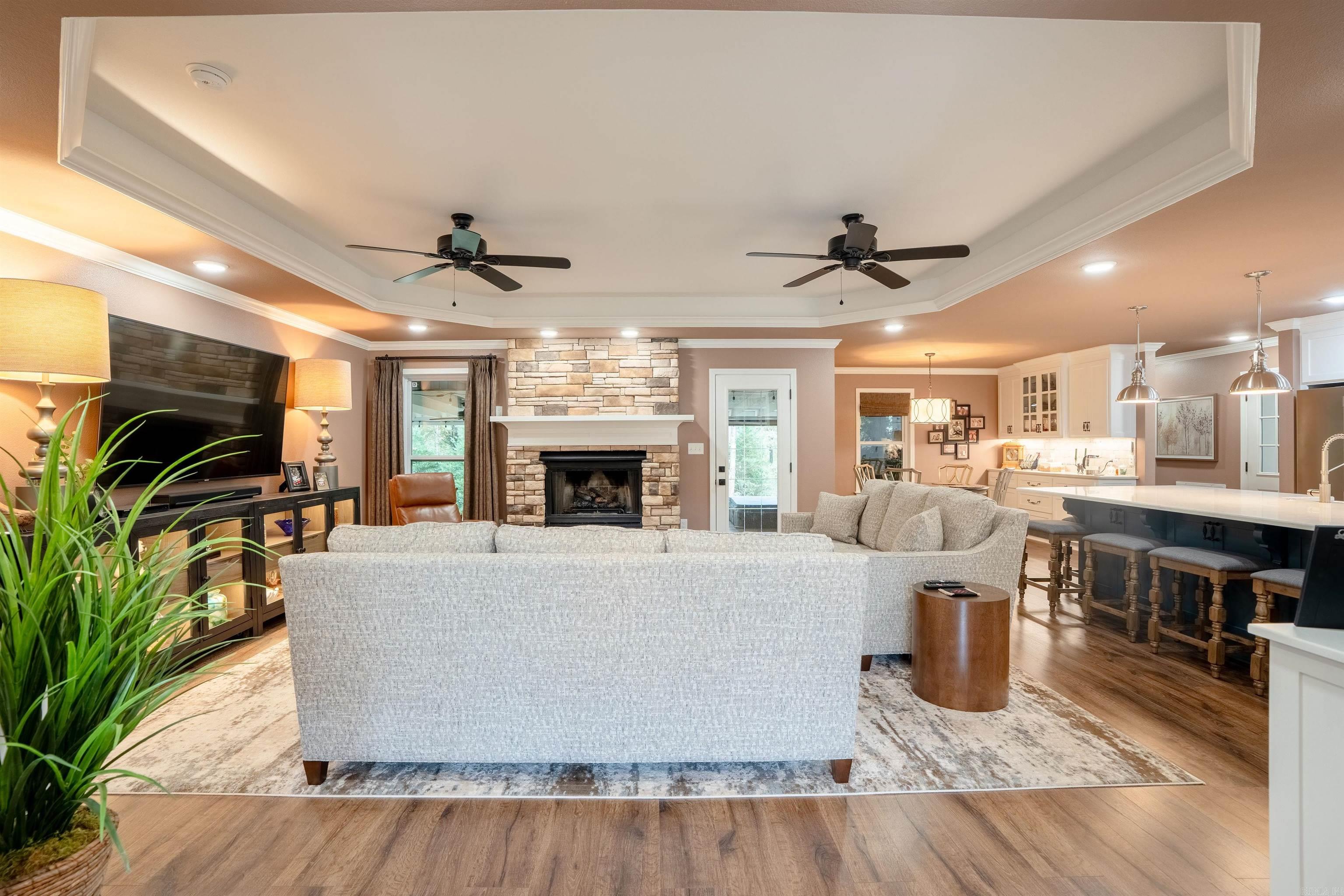 COUNTRY CLUB EAST ADD (SEARCY) - Residential