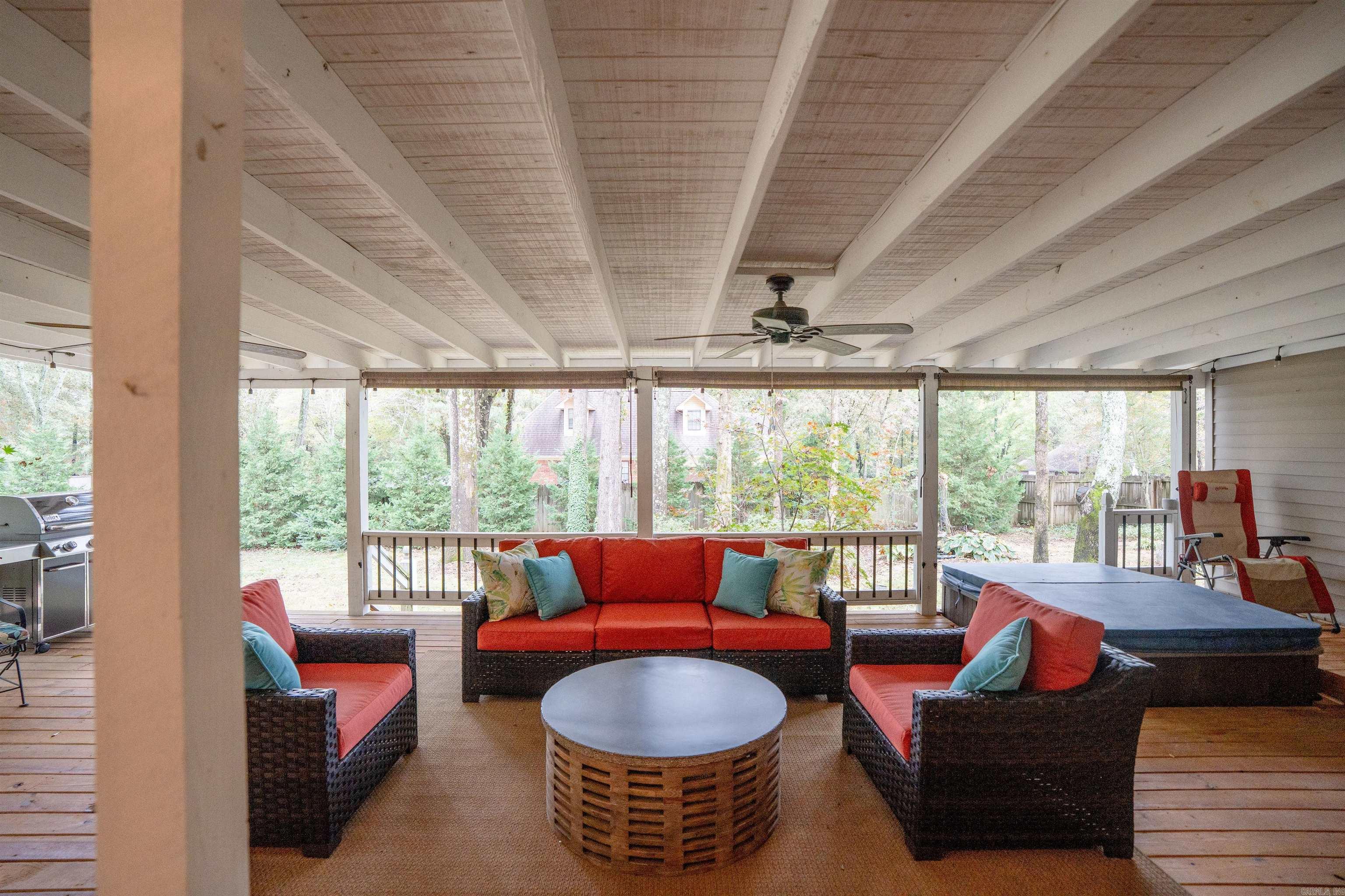 COUNTRY CLUB EAST ADD (SEARCY) - Residential