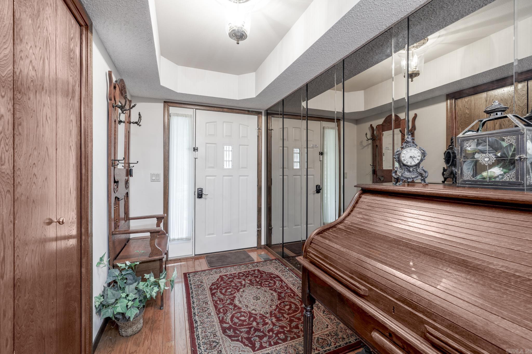 Villa Alegre Courts - Residential