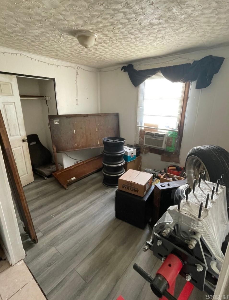 SUNNYSIDE HILLS ADDN TO JACK - Residential