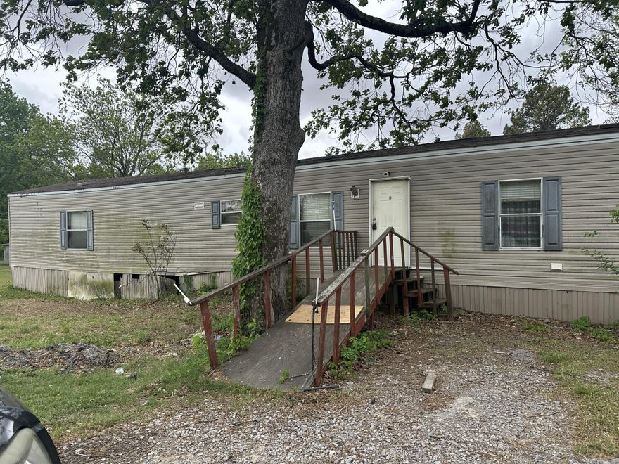 3 bedroom, 2 bath manufactured home. SOLD AS-IS for just $42,900, right next door to Amagon Post Office. Only 45 minutes from Jonesboro! With a little TLC, you could make this a very nice home.