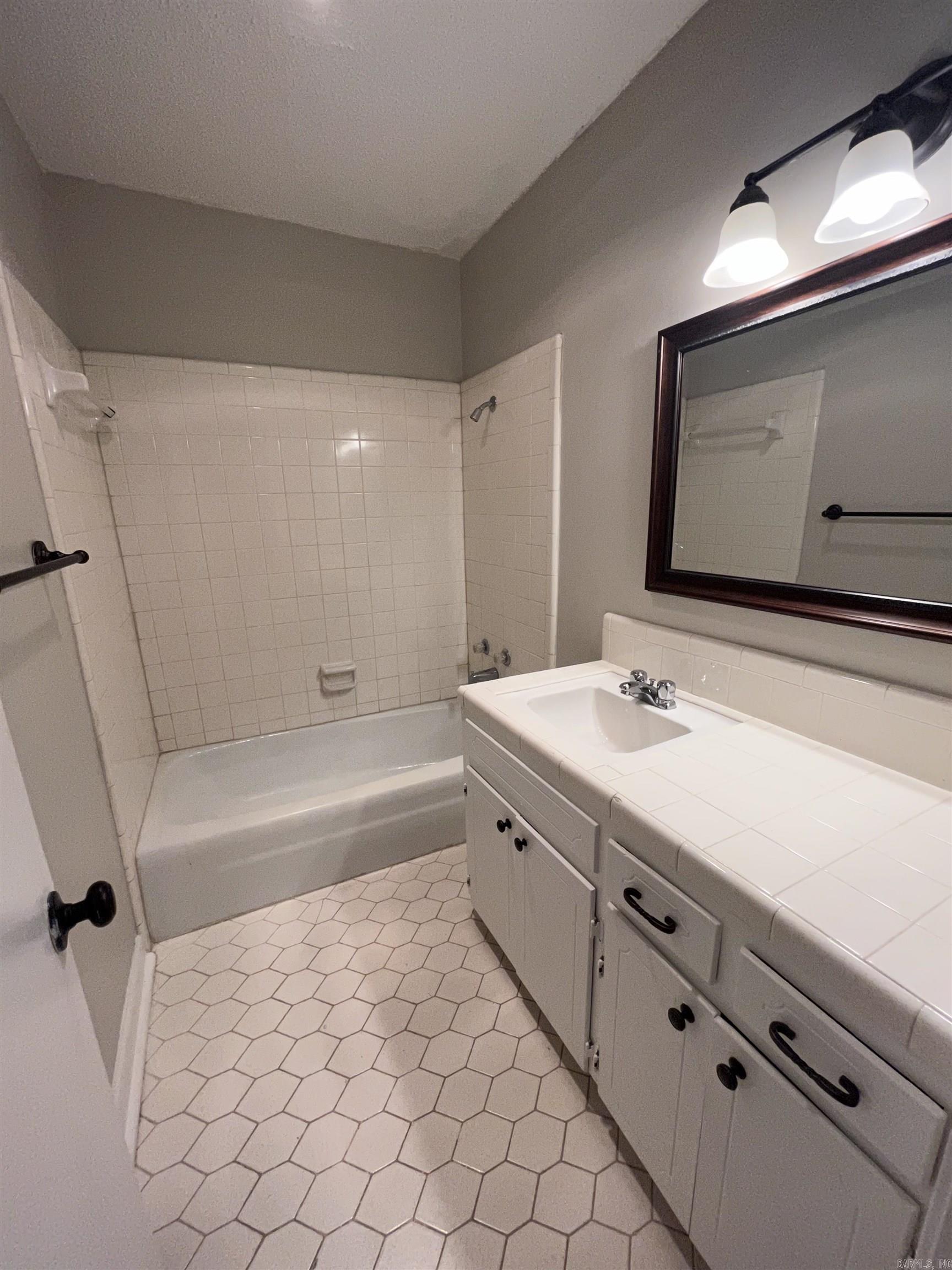 Pulaski Heights - Residential Lease