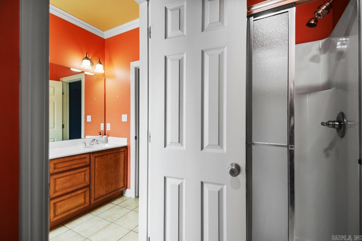 WISTERIA VINEYARD - Residential