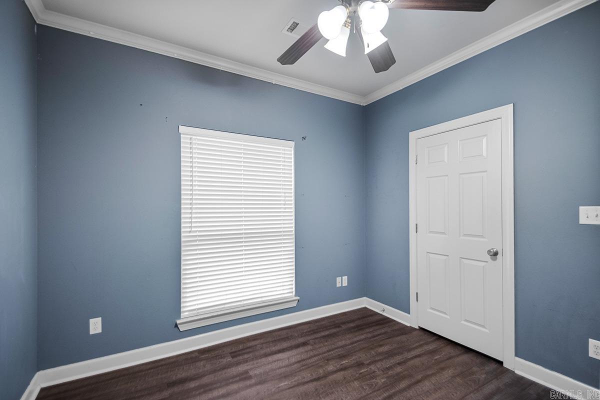 WISTERIA VINEYARD - Residential