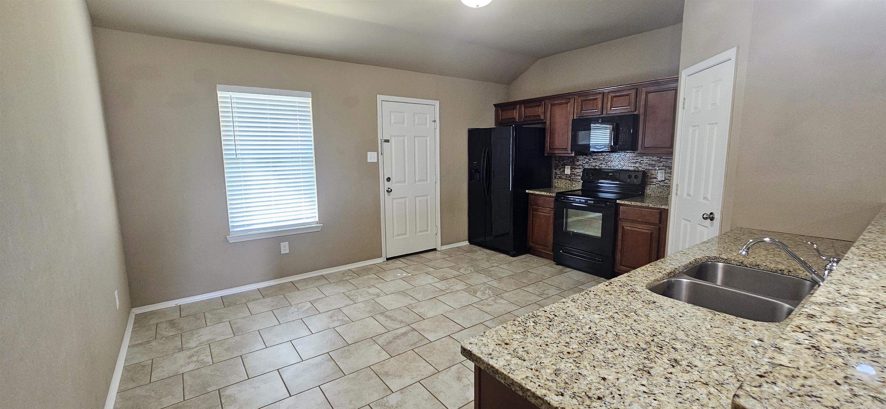 Stonehedge Place II - Residential Lease