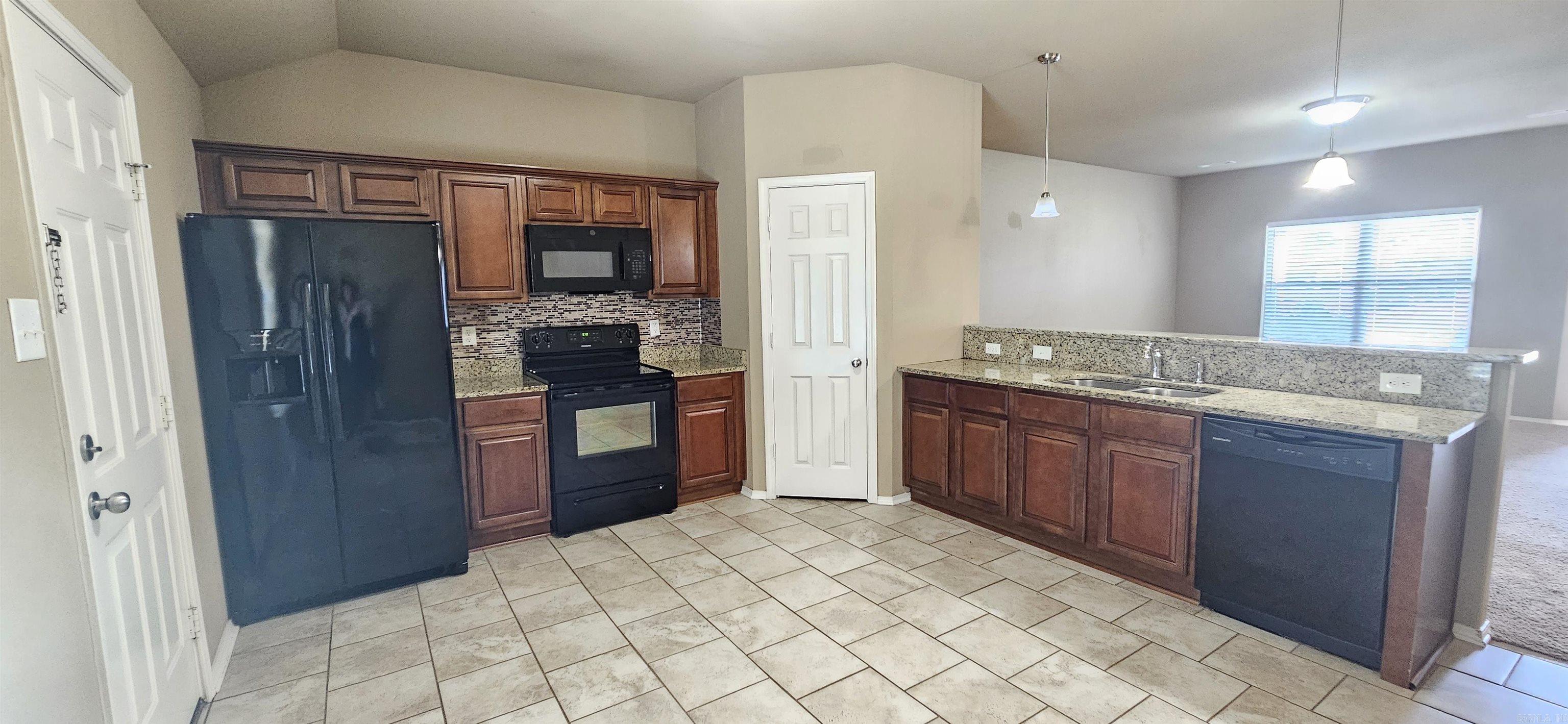 Stonehedge Place II - Residential Lease