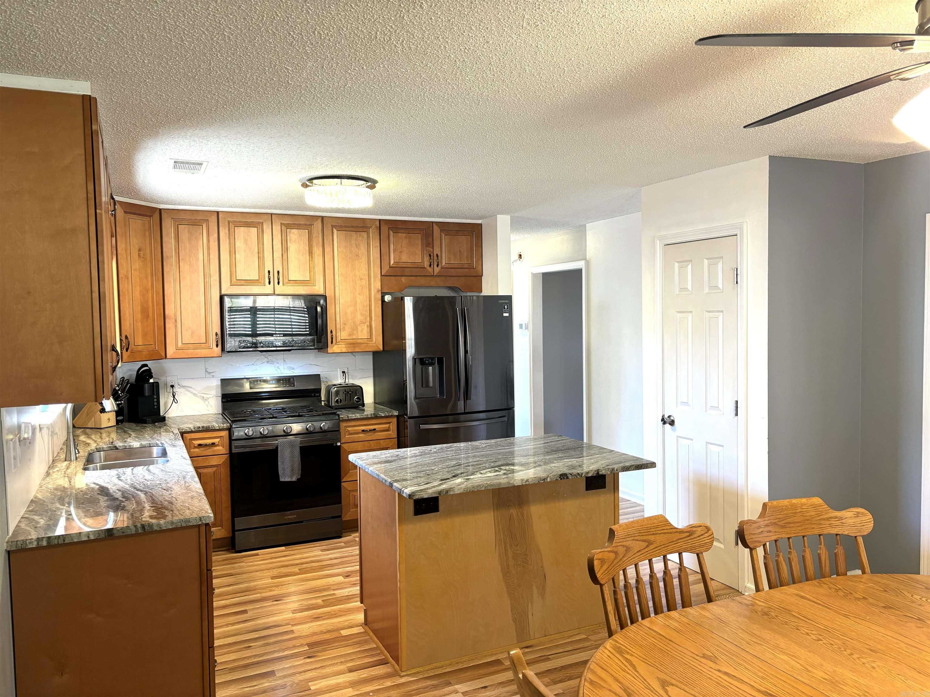 STONEHILL ADDN - Residential