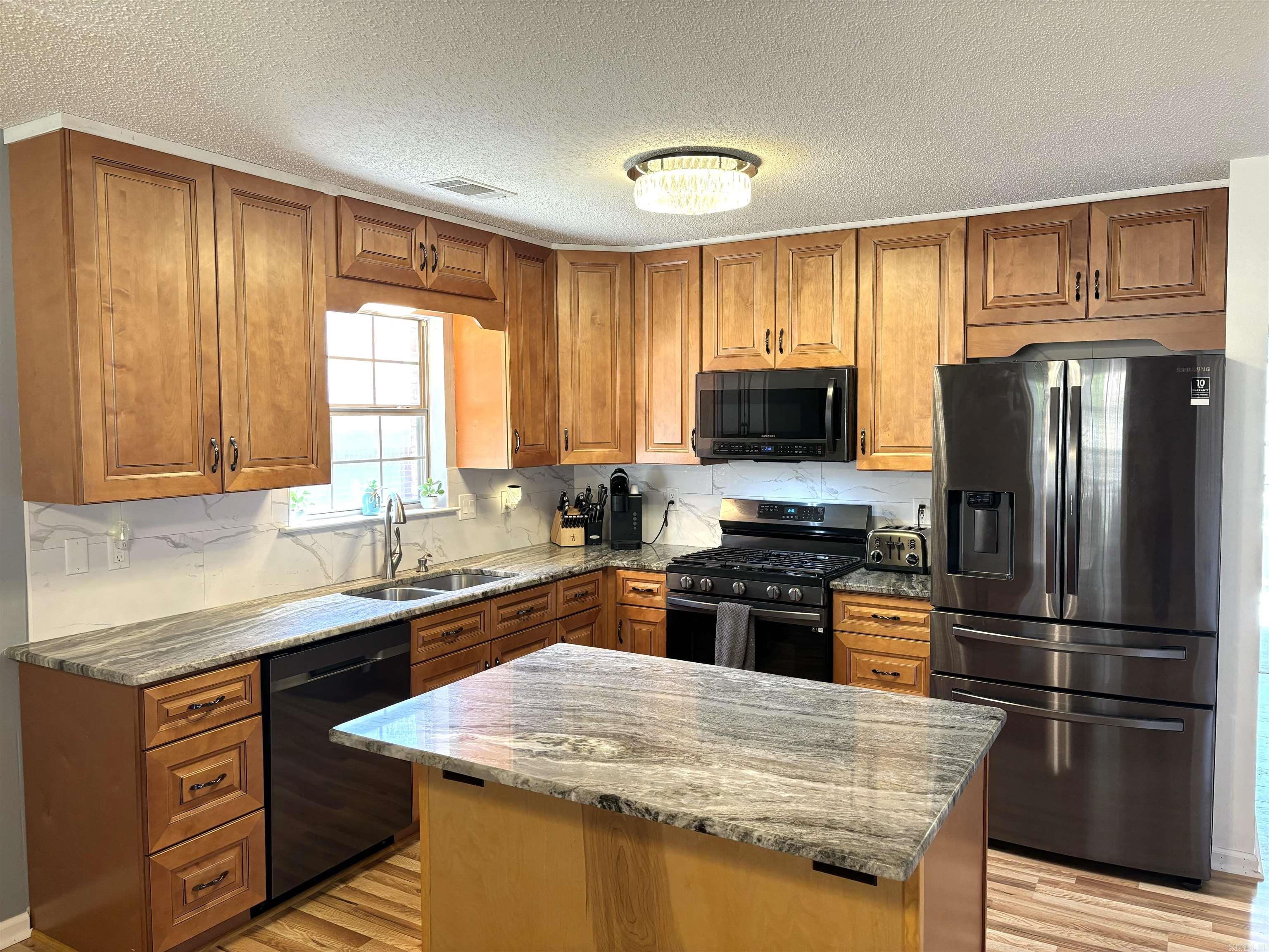 STONEHILL ADDN - Residential