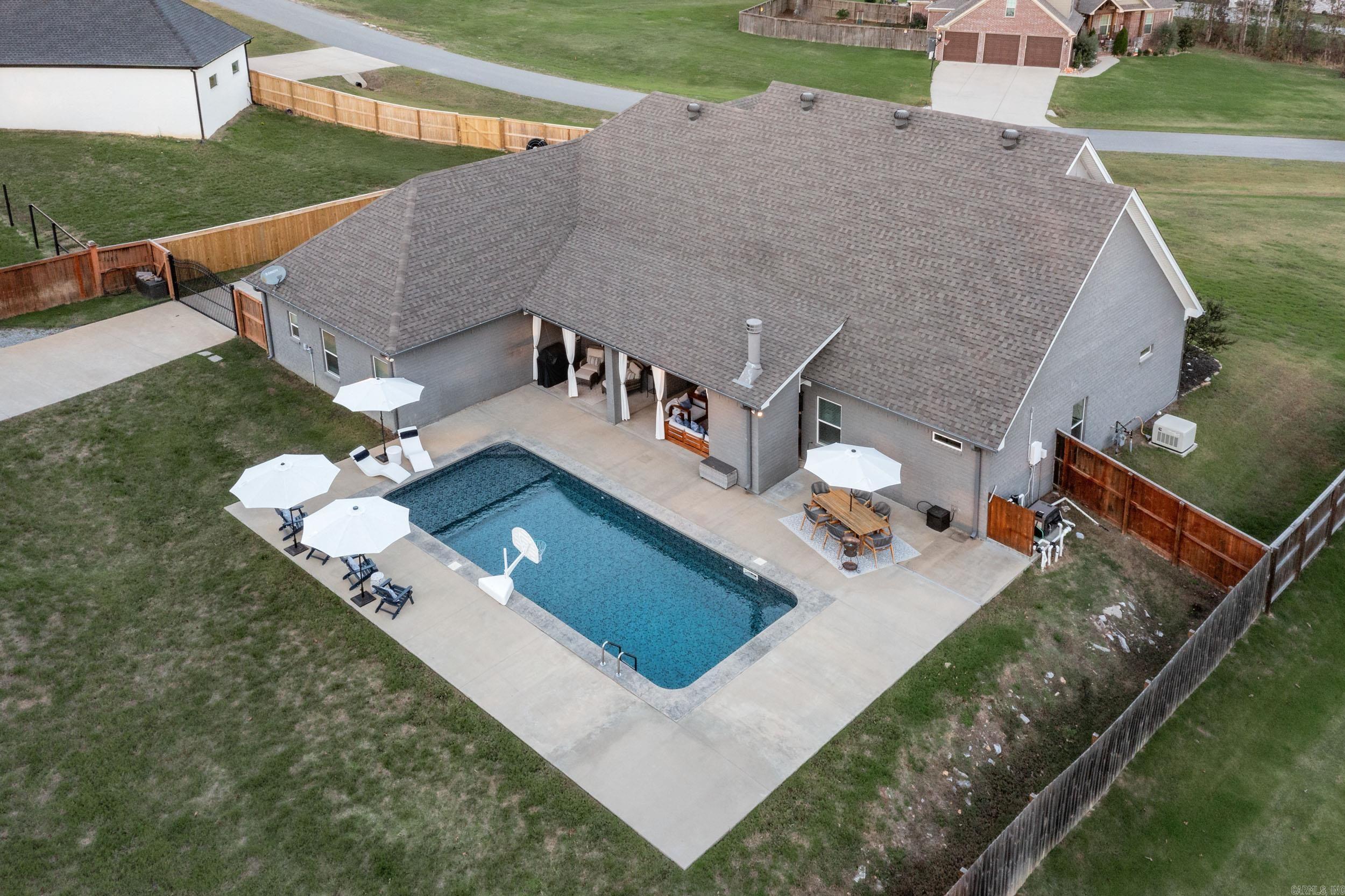 THE VINEYARD - Residential