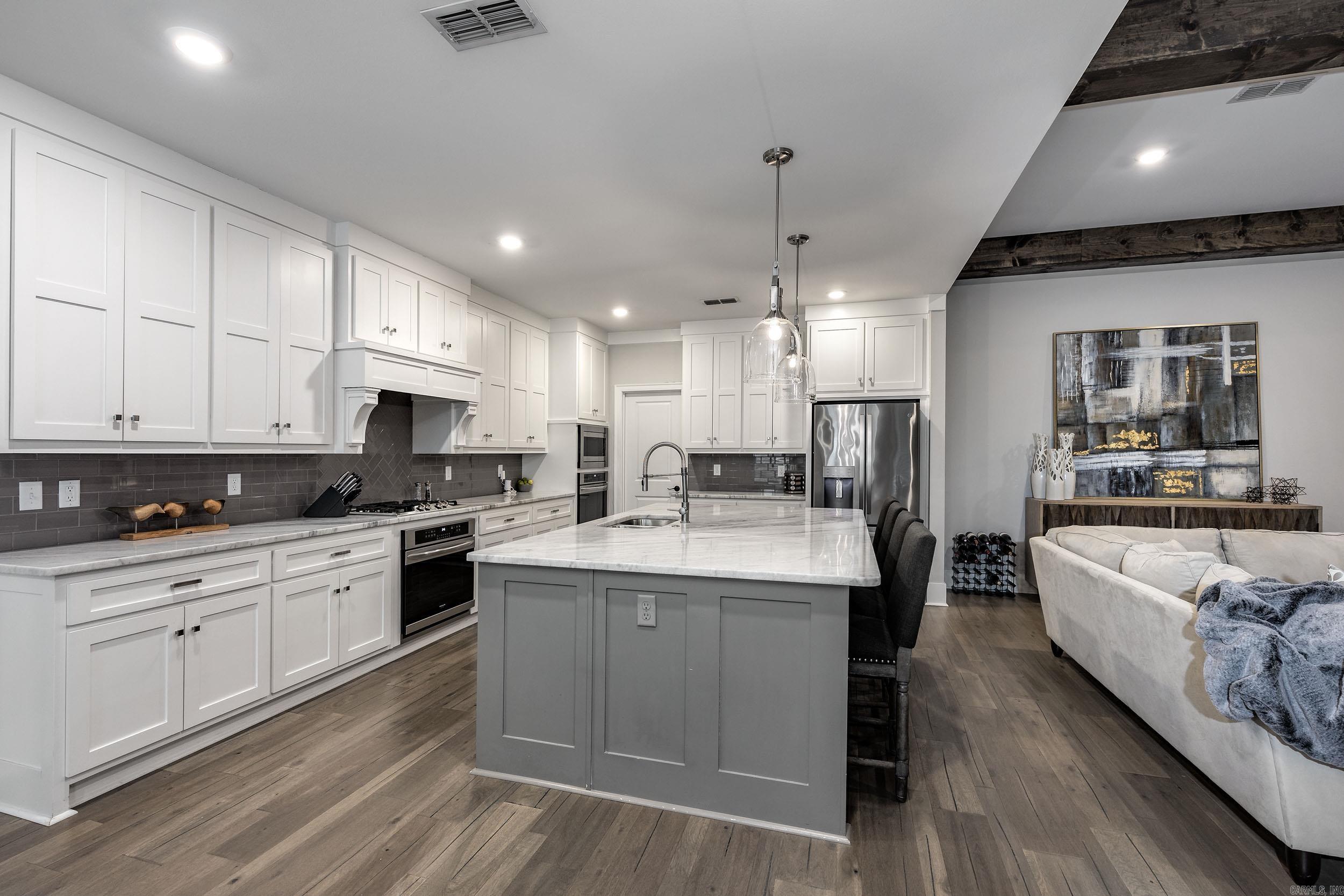 THE VINEYARD - Residential