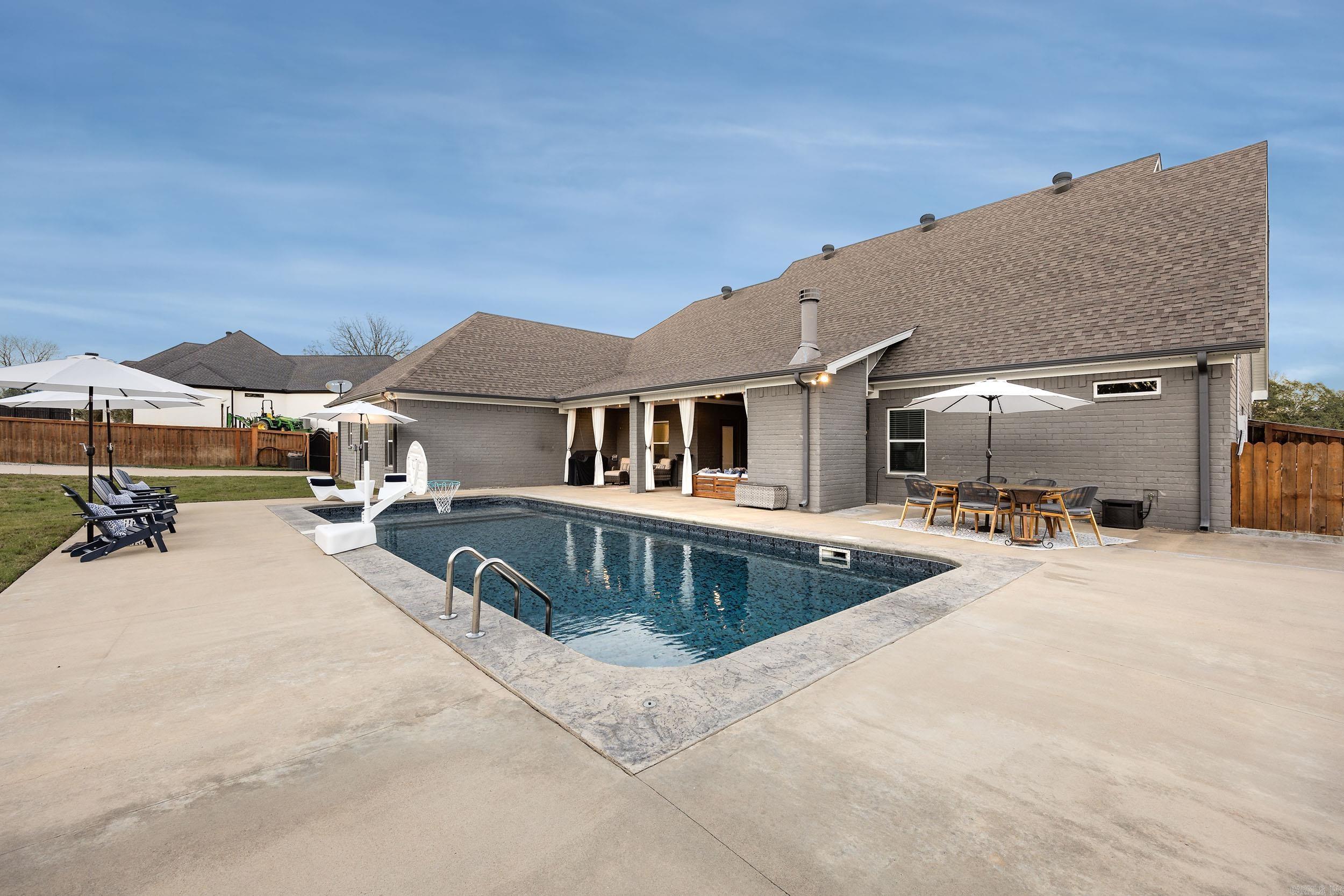 THE VINEYARD - Residential