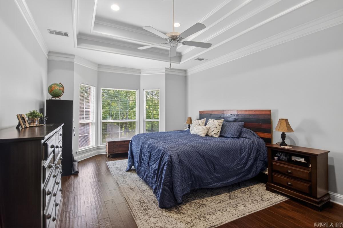RIVER OAKS POINTE - Residential