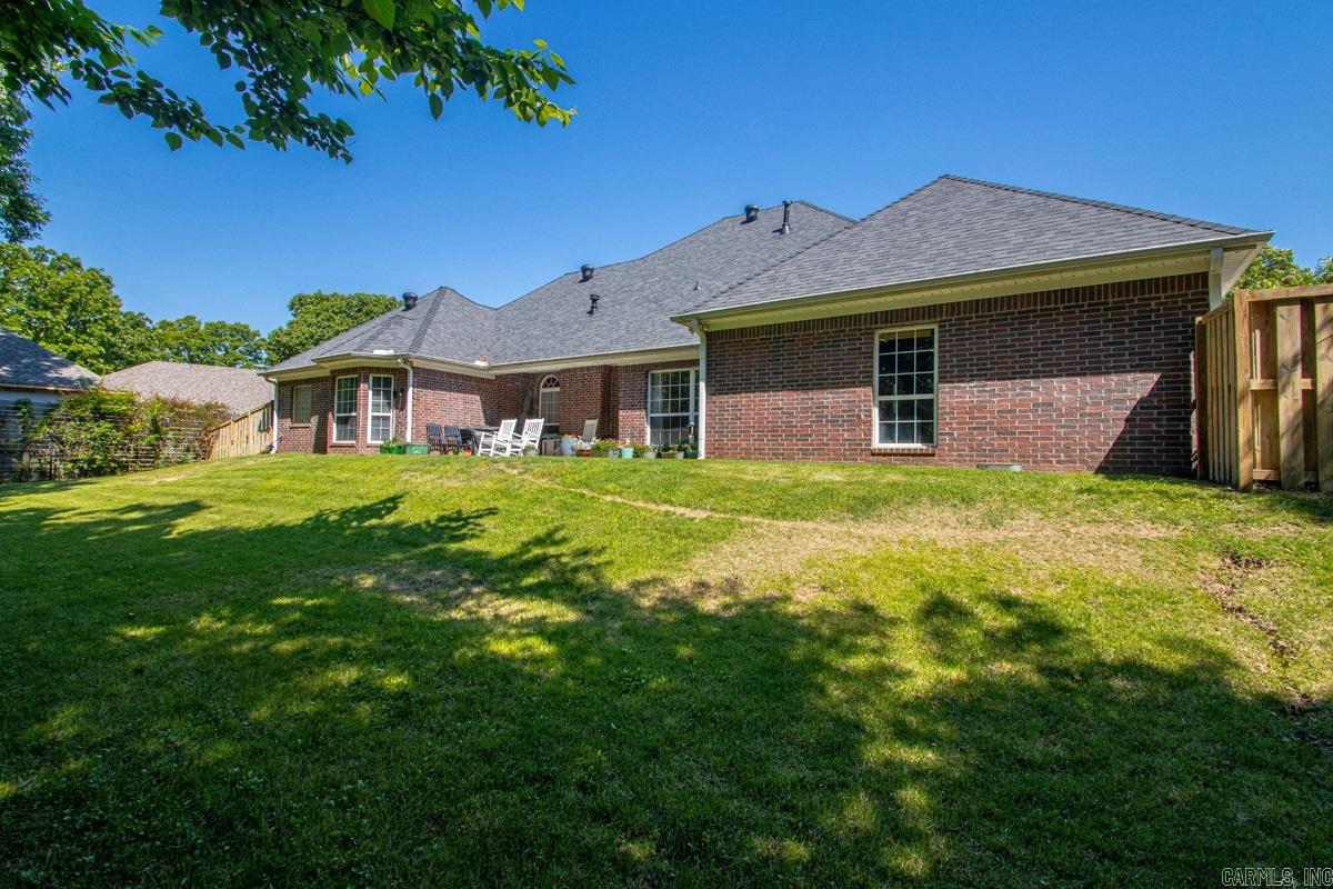 RIVER OAKS POINTE - Residential