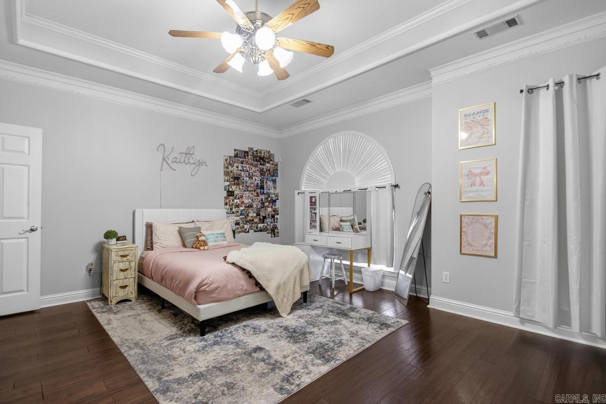 RIVER OAKS POINTE - Residential