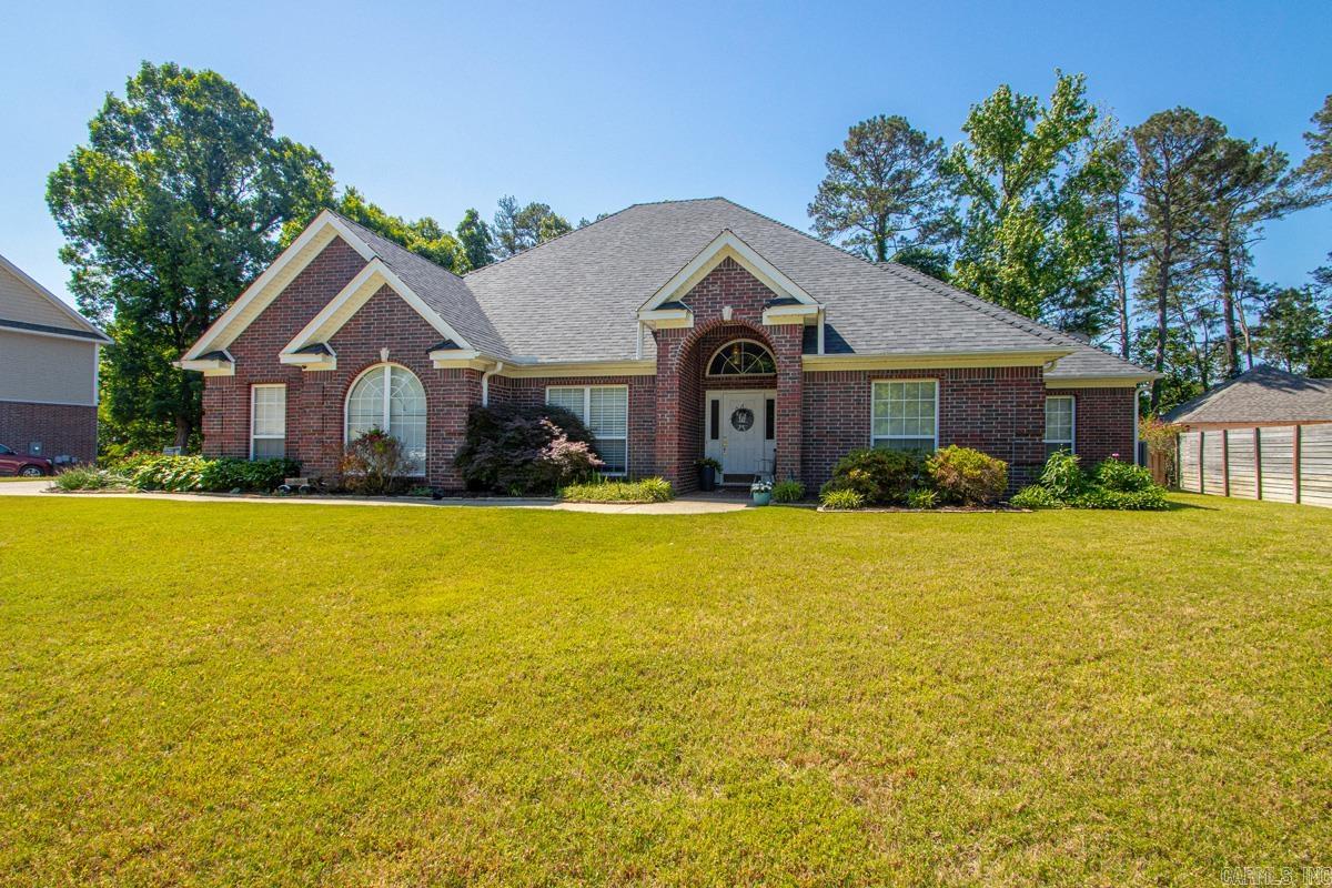 RIVER OAKS POINTE - Residential