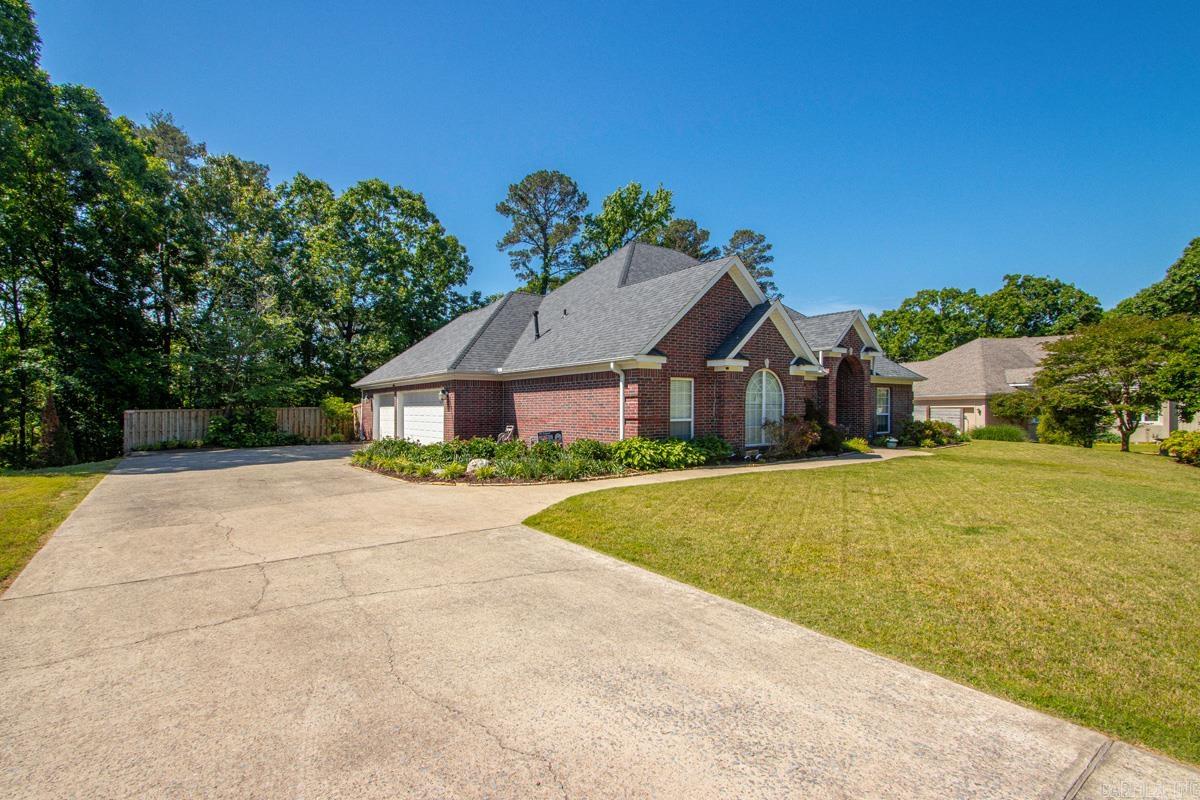 RIVER OAKS POINTE - Residential