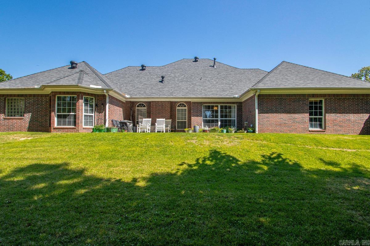 RIVER OAKS POINTE - Residential