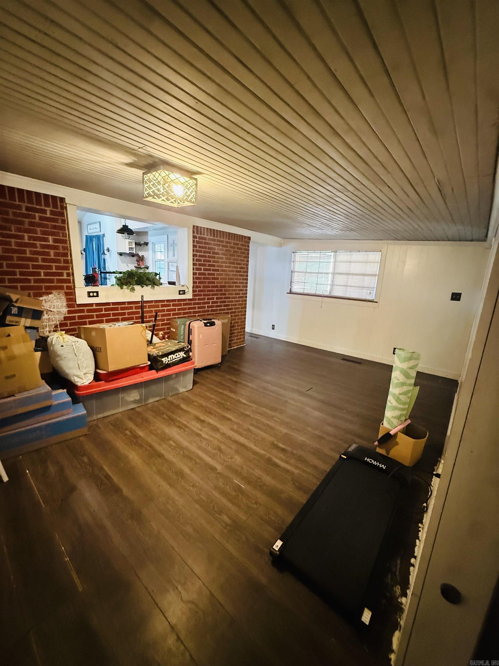 Thompson Heights - Residential