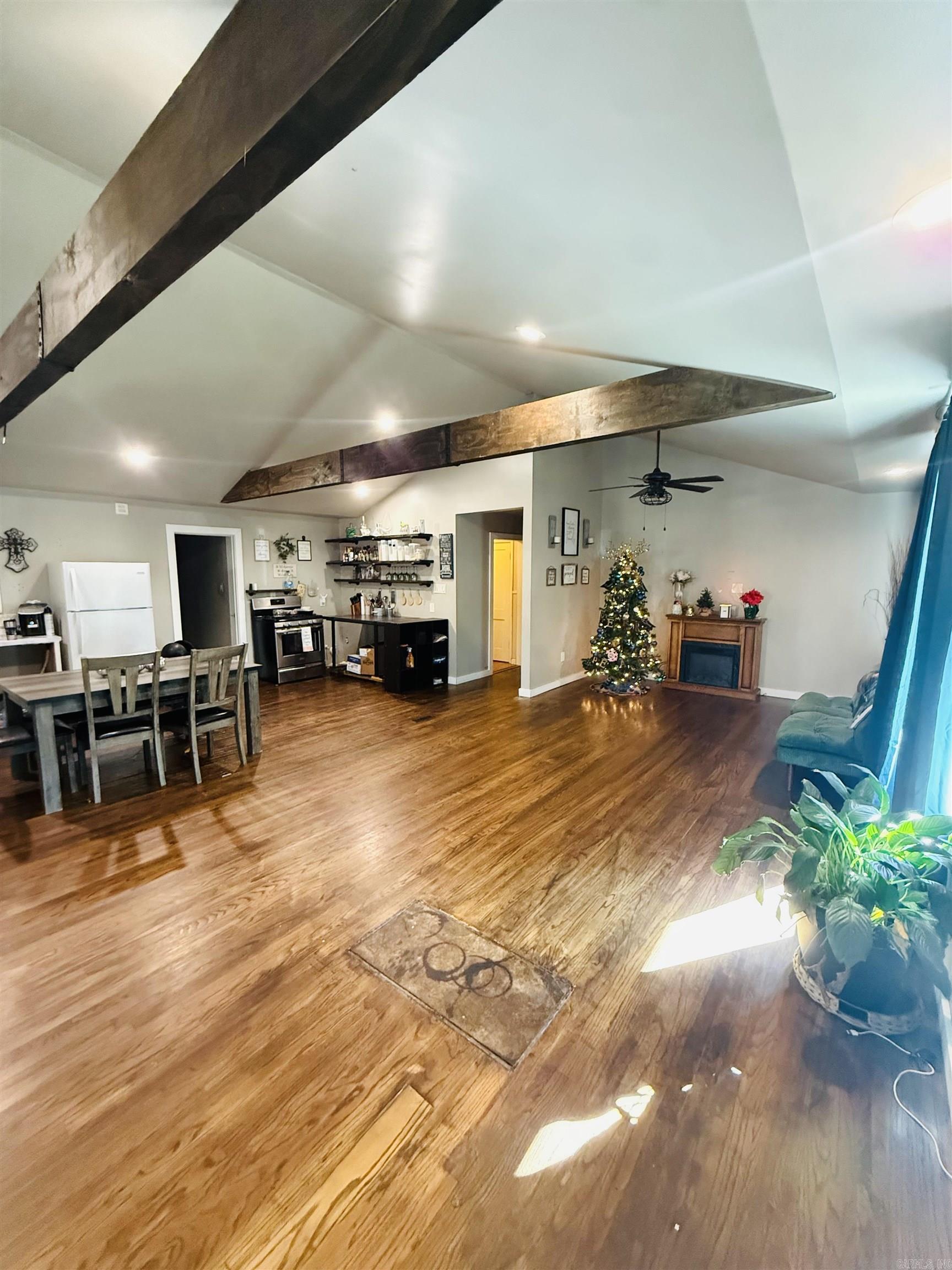 Thompson Heights - Residential