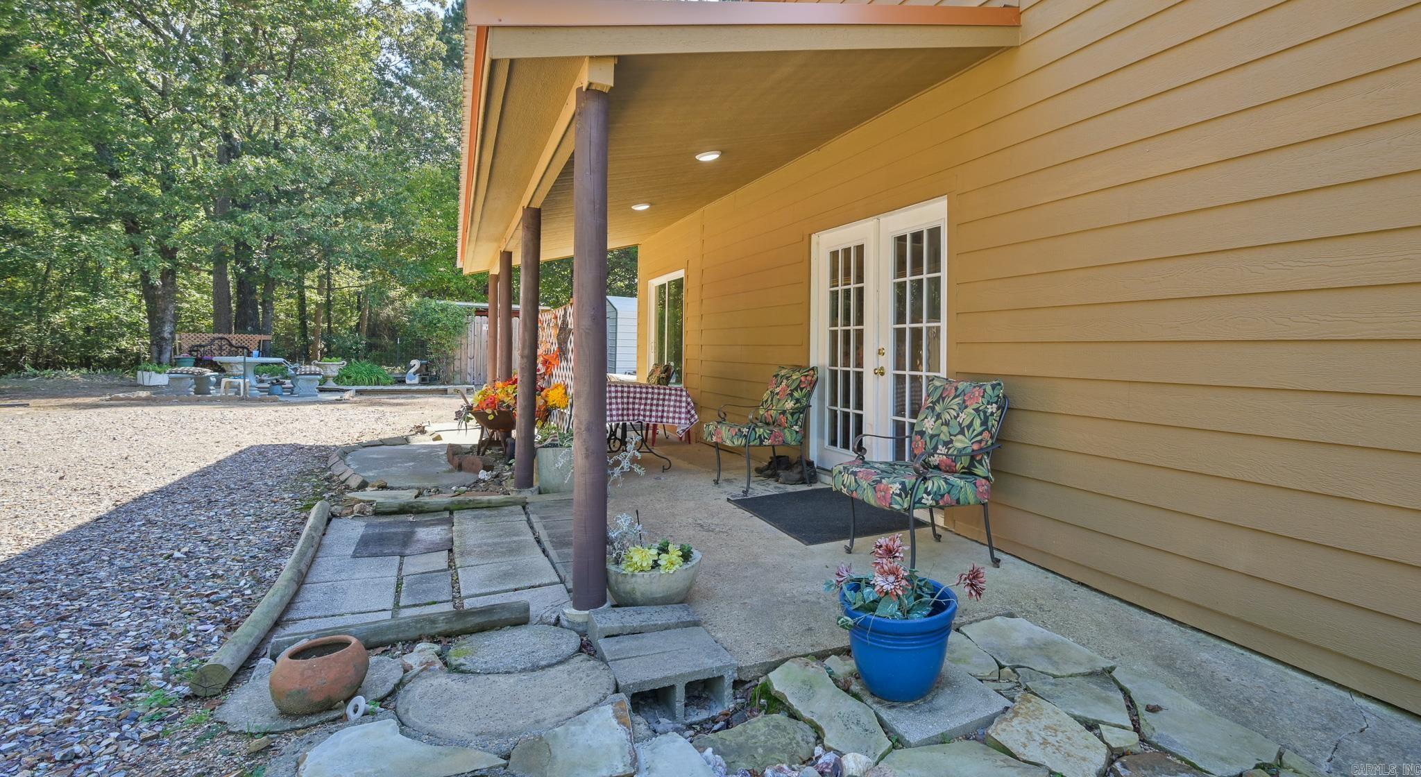 OLD COVE - Residential