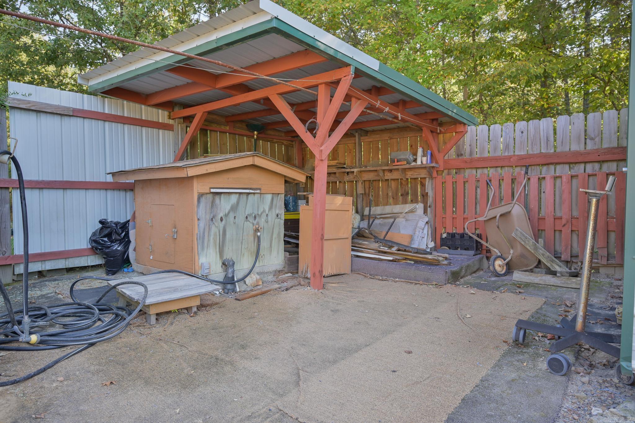 OLD COVE - Residential