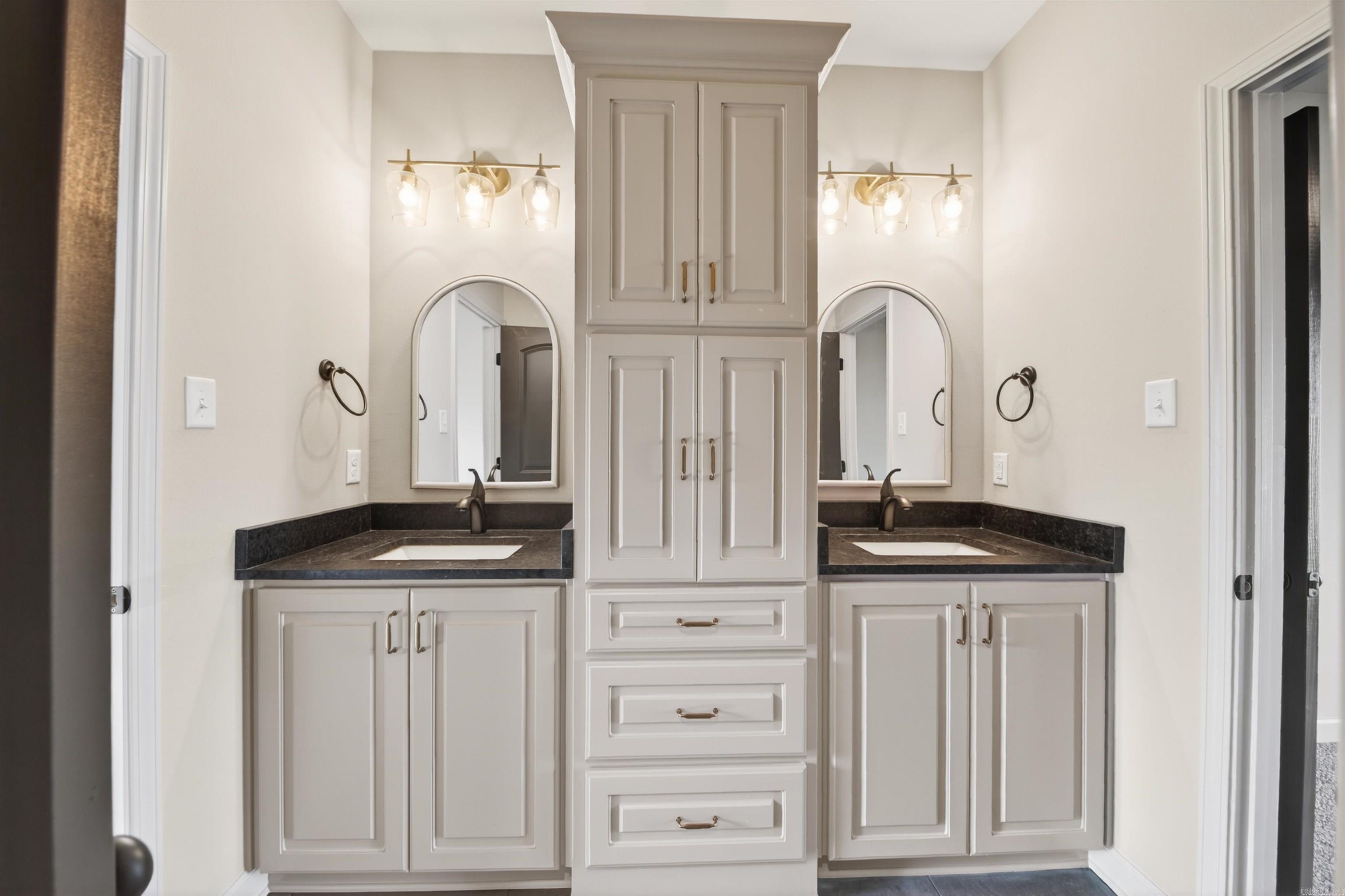 MOUNT TABOR ESTATES - Residential