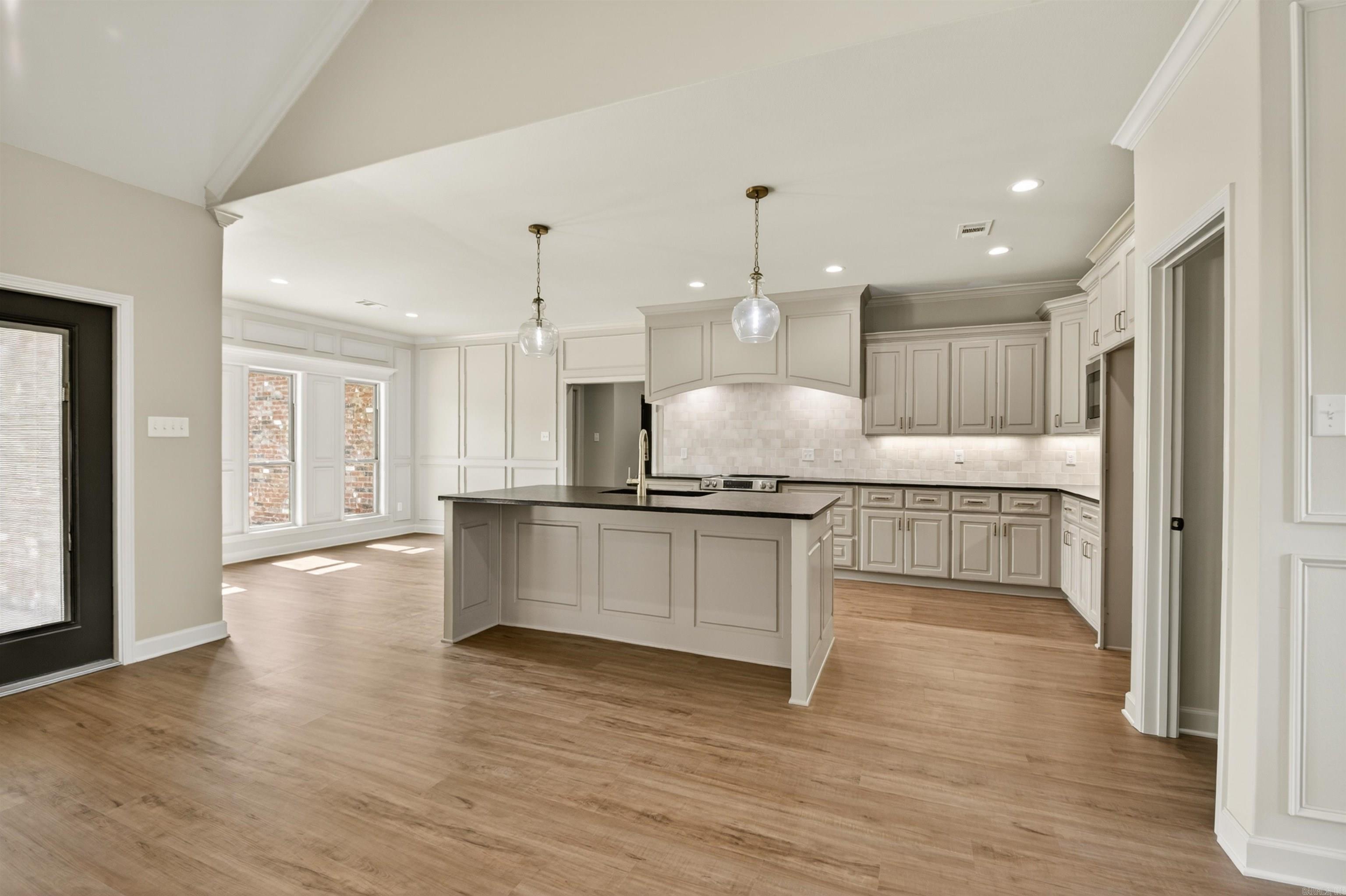 MOUNT TABOR ESTATES - Residential