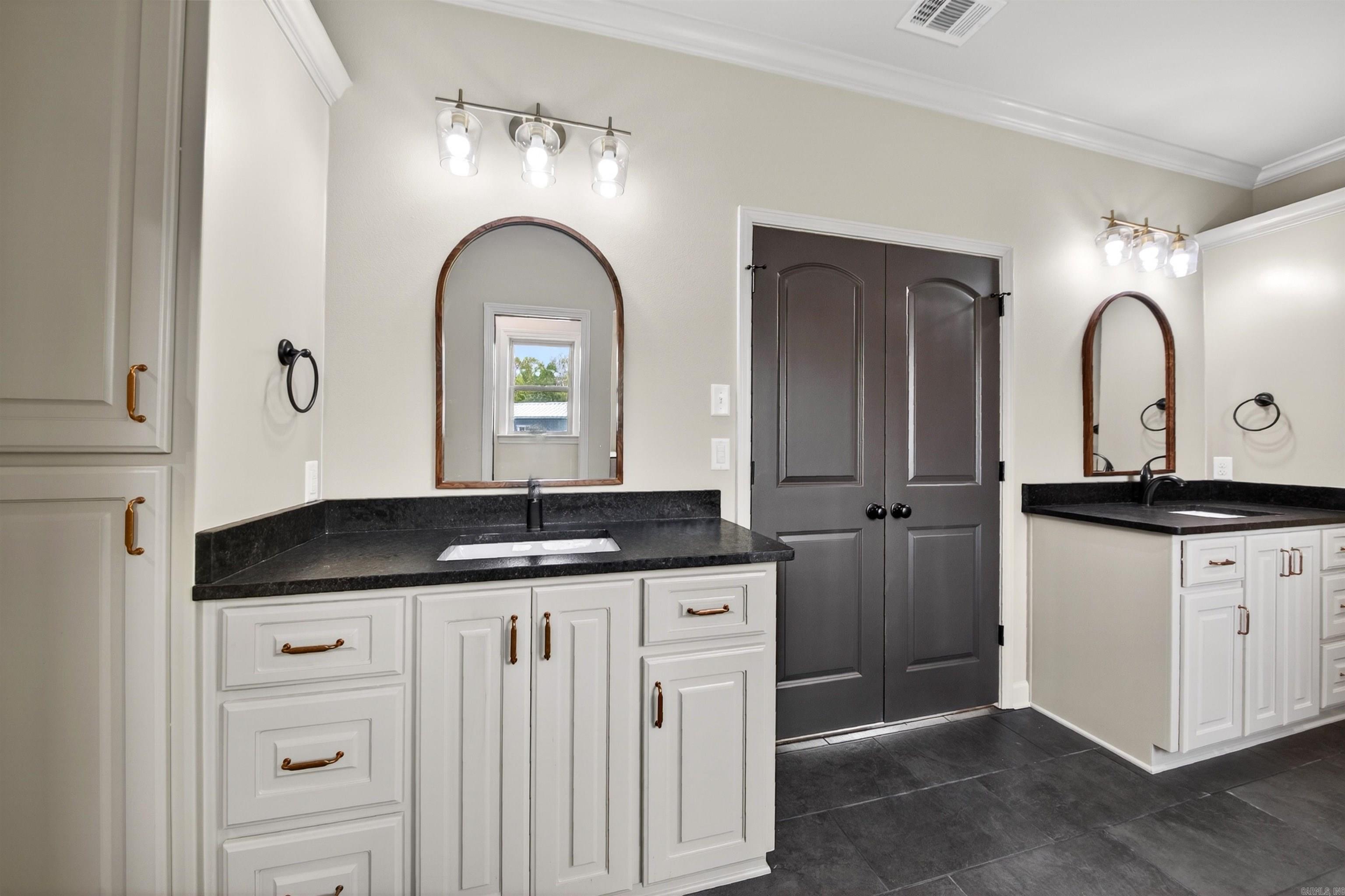 MOUNT TABOR ESTATES - Residential