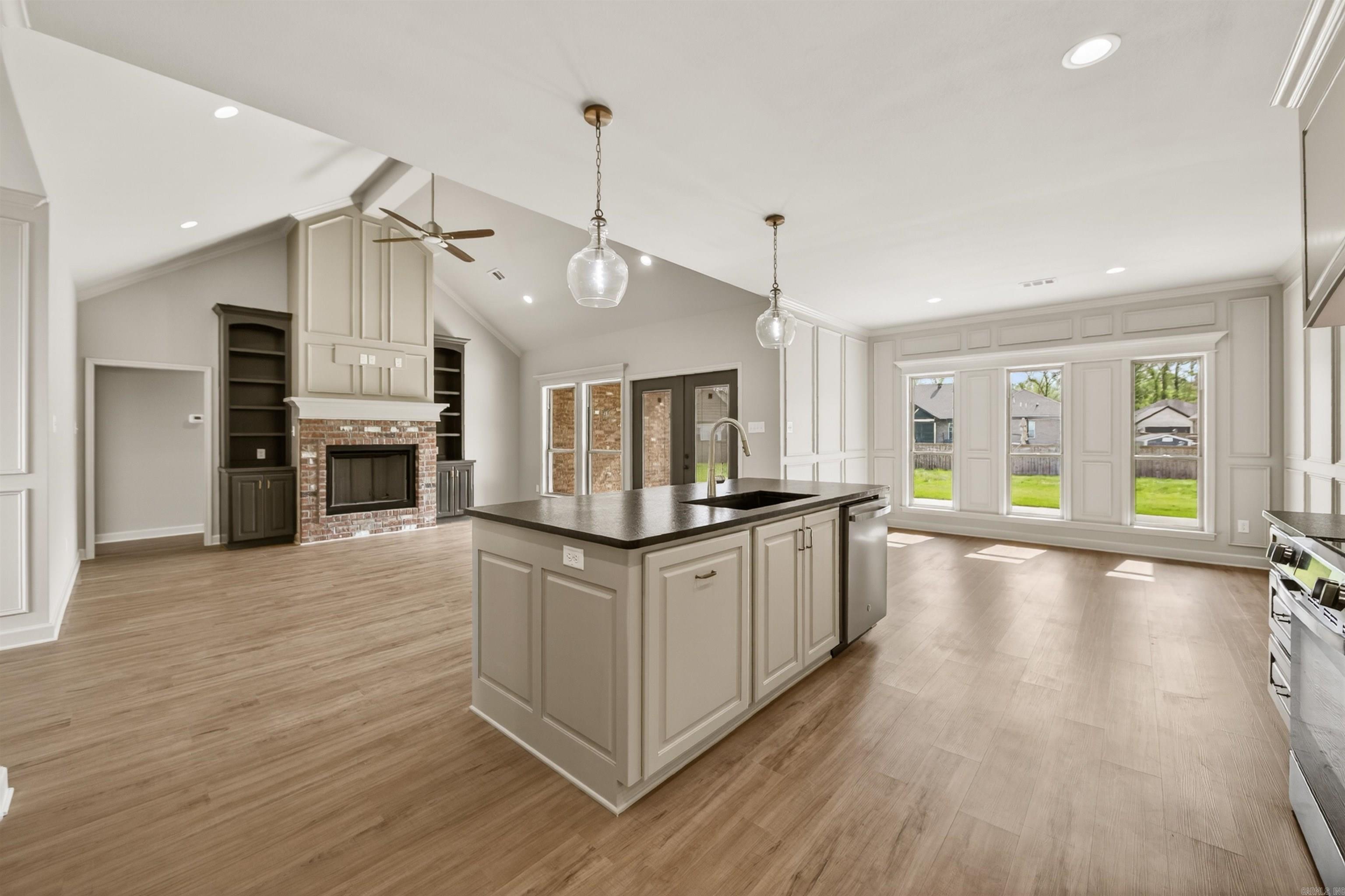 MOUNT TABOR ESTATES - Residential