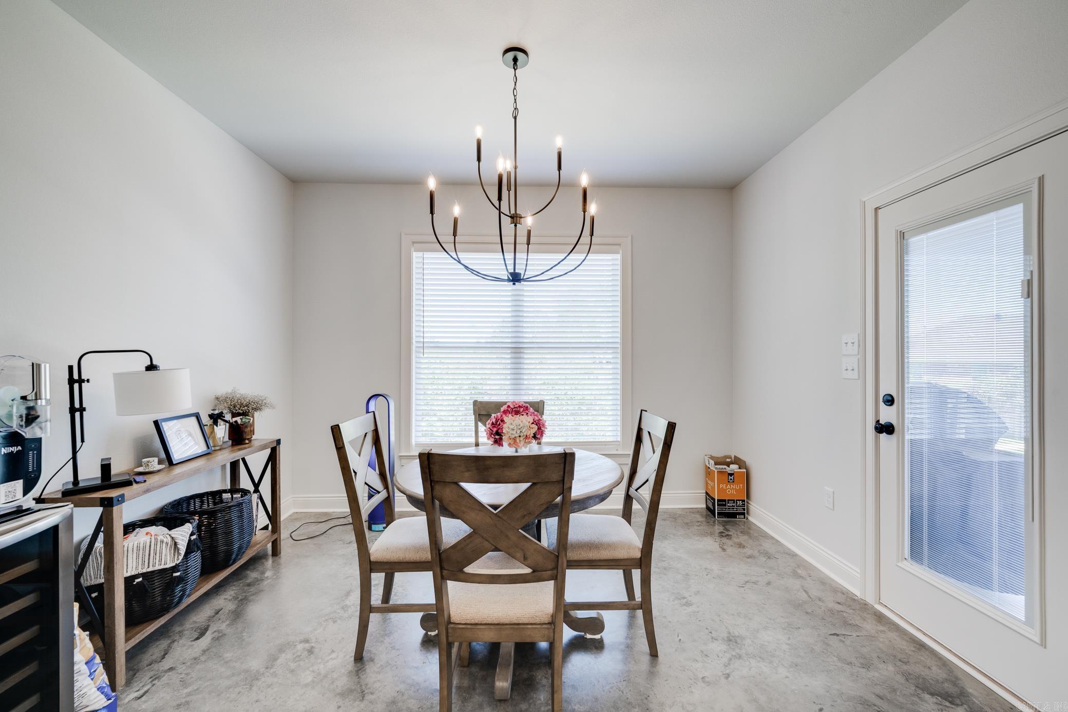 ROBYNMAR - Residential