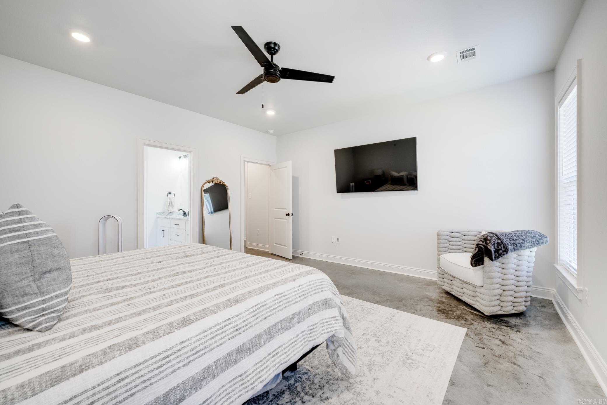 ROBYNMAR - Residential